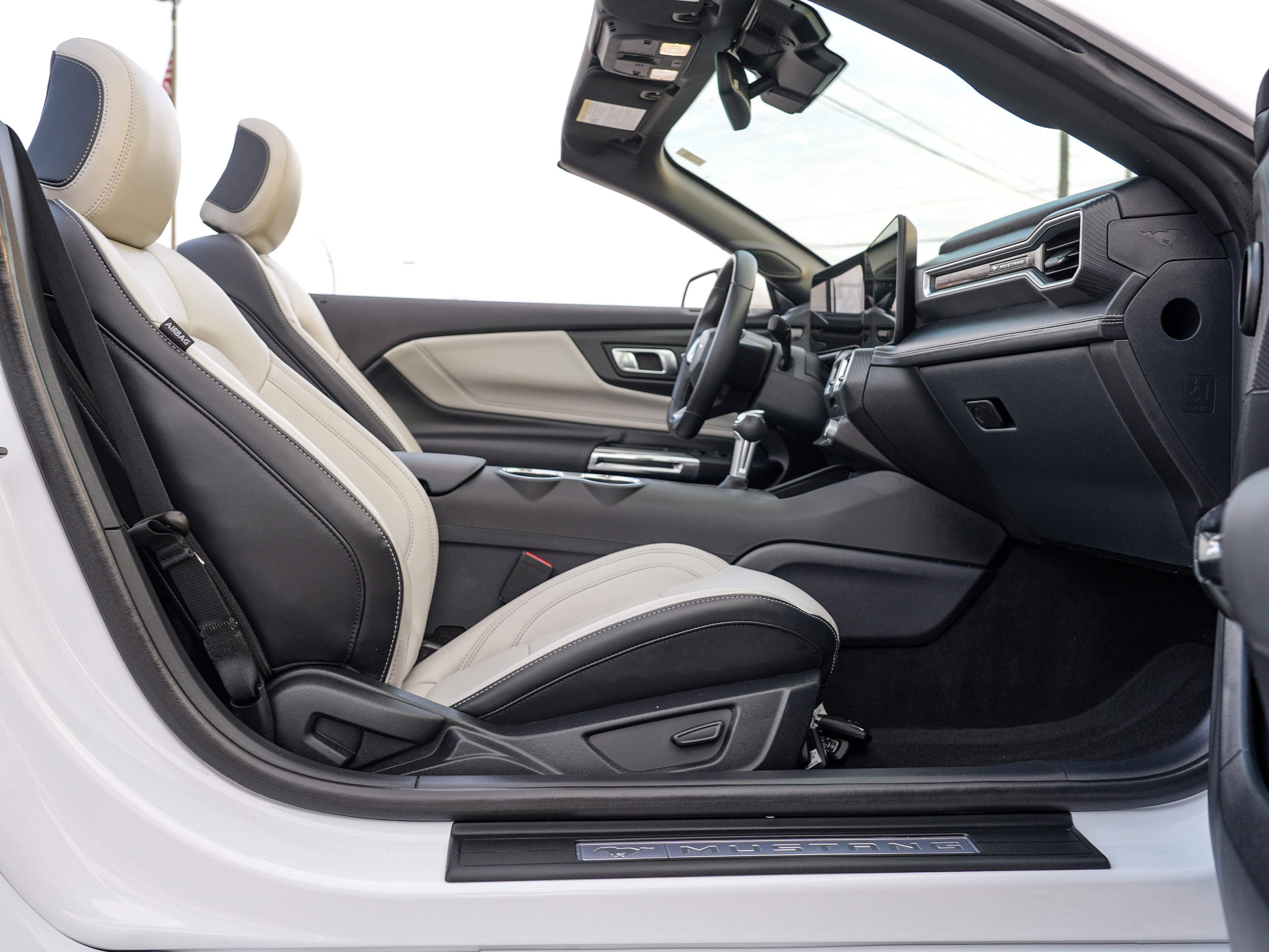 2025 Ford Mustang EcoBoost Premium