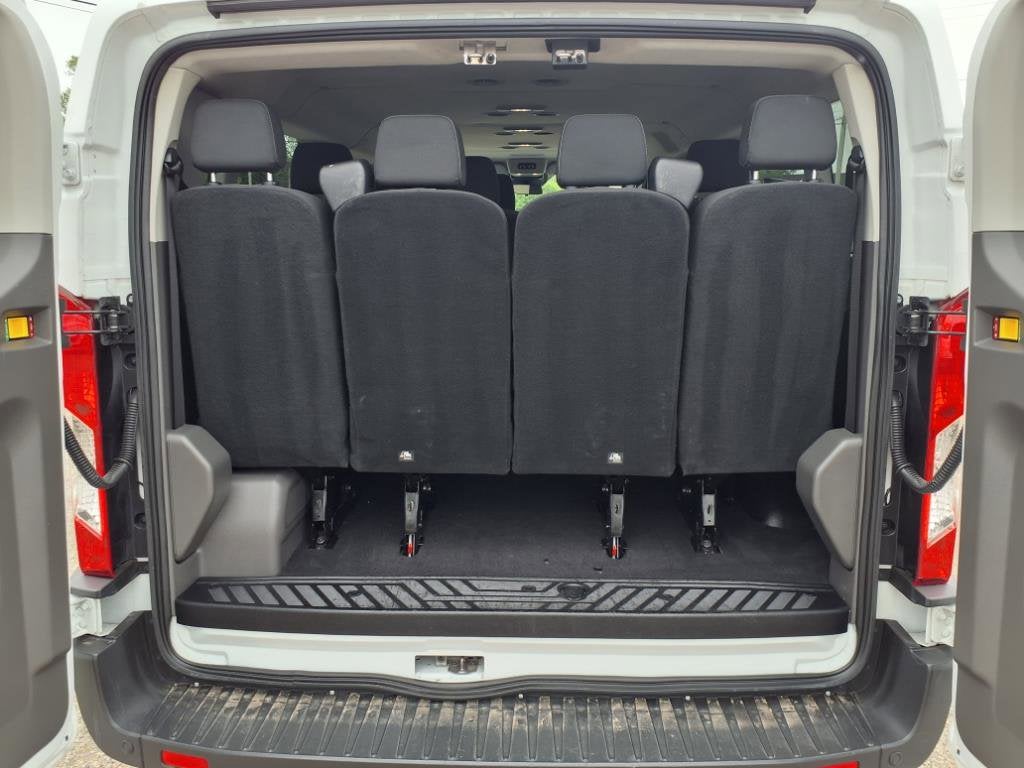 2023 Ford Transit Passenger Wagon XLT