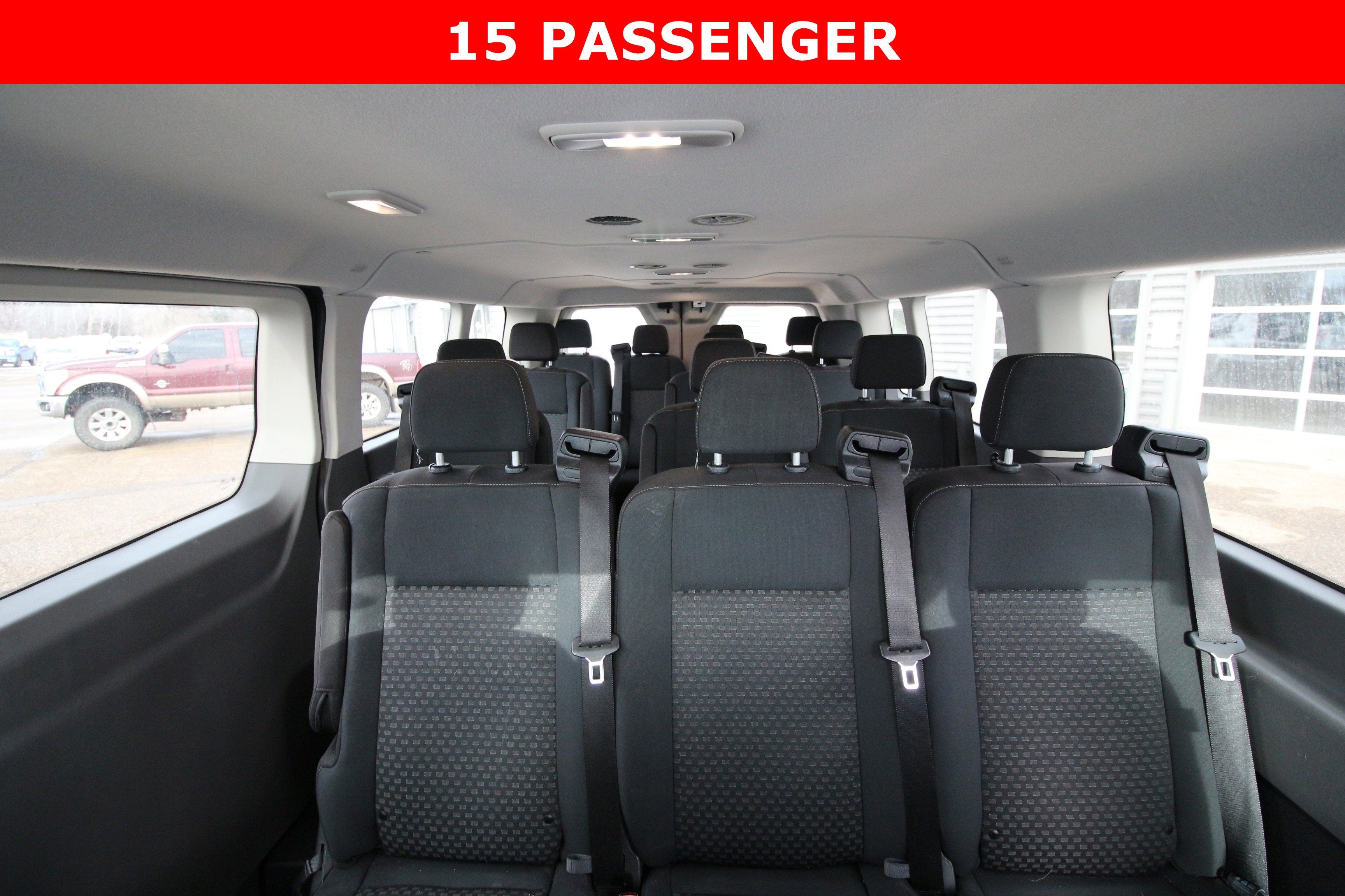 2023 Ford Transit Passenger Wagon XLT