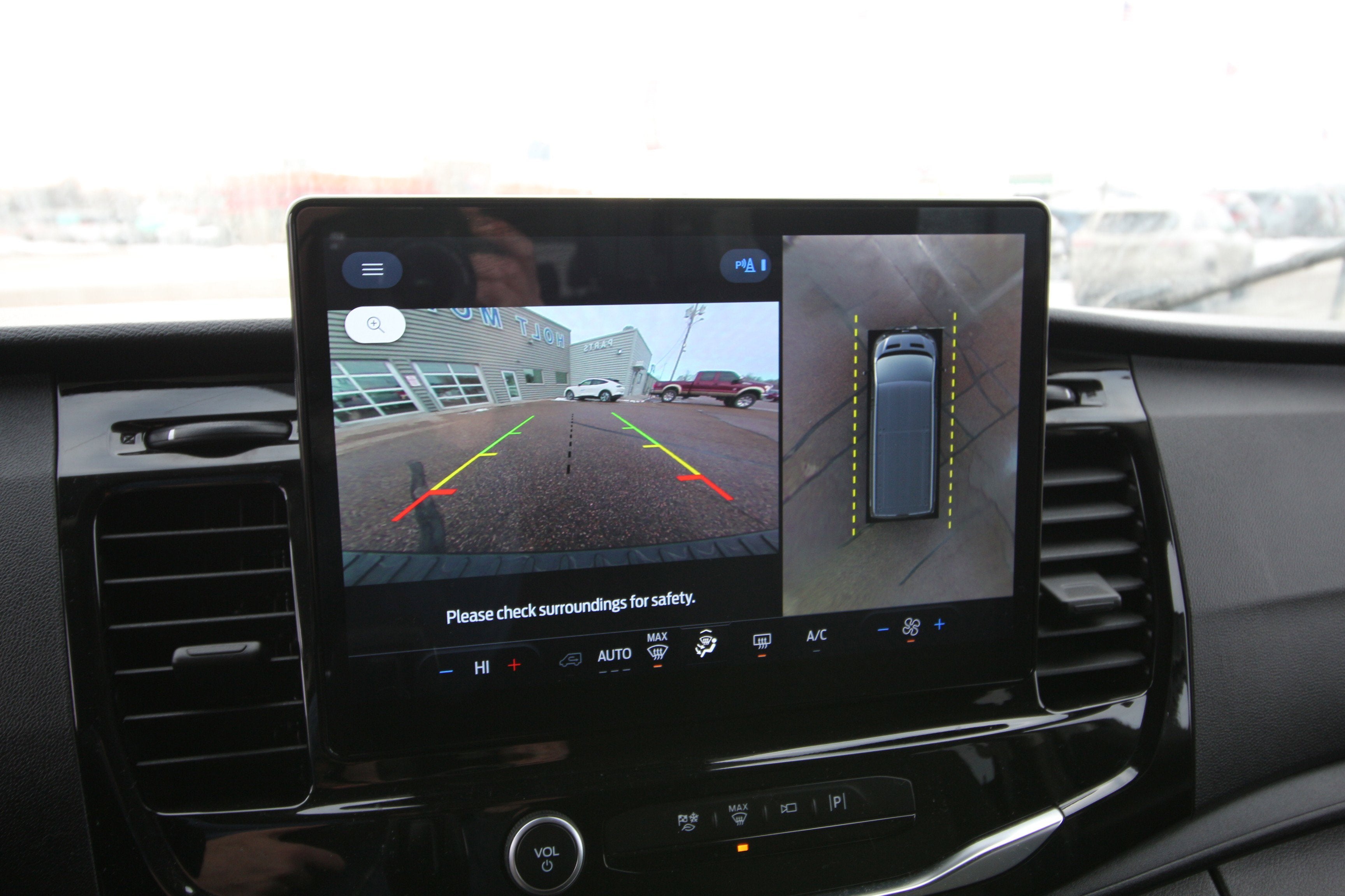 2023 Ford Transit Passenger Wagon XLT