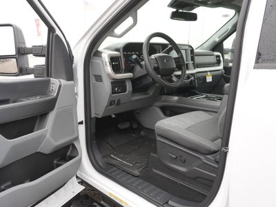 2026 Ford Super Duty F-550 DRW XLT