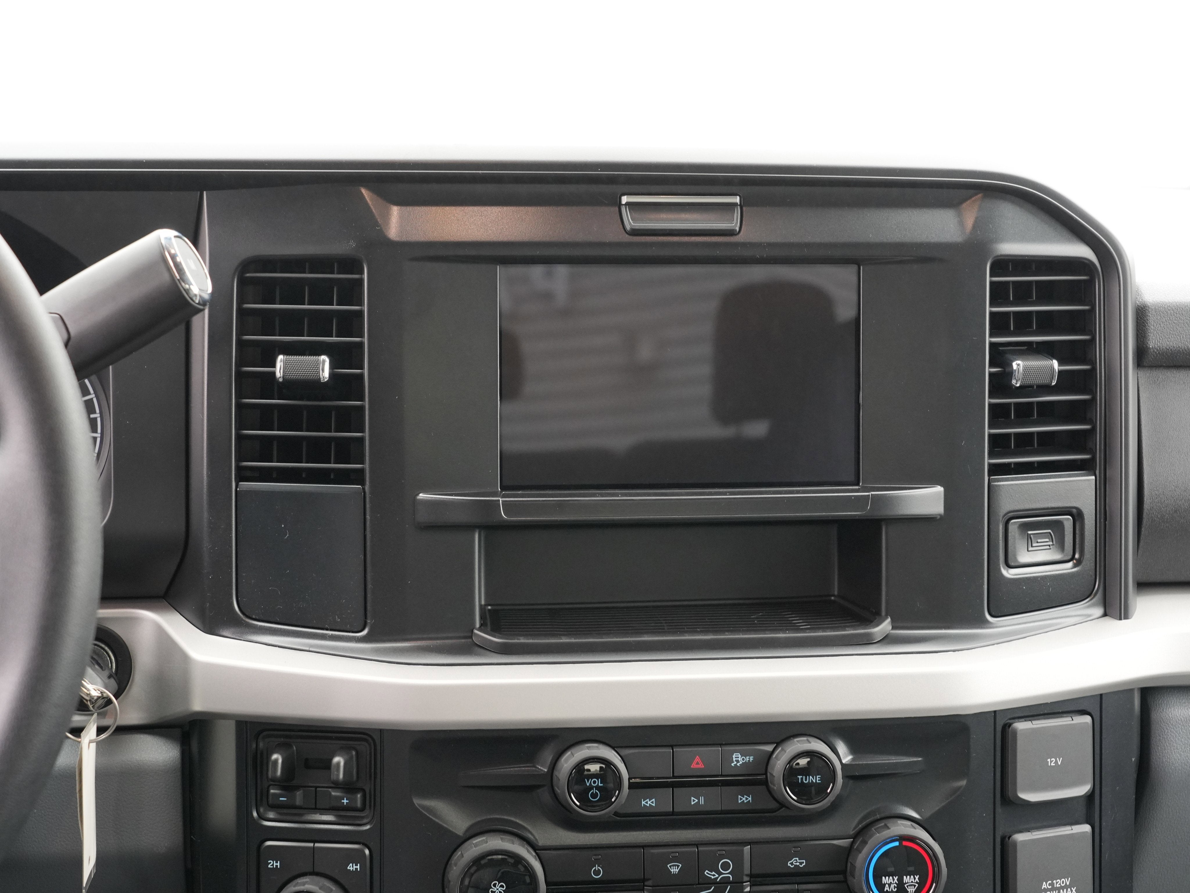 2026 Ford Super Duty F-550 DRW XLT