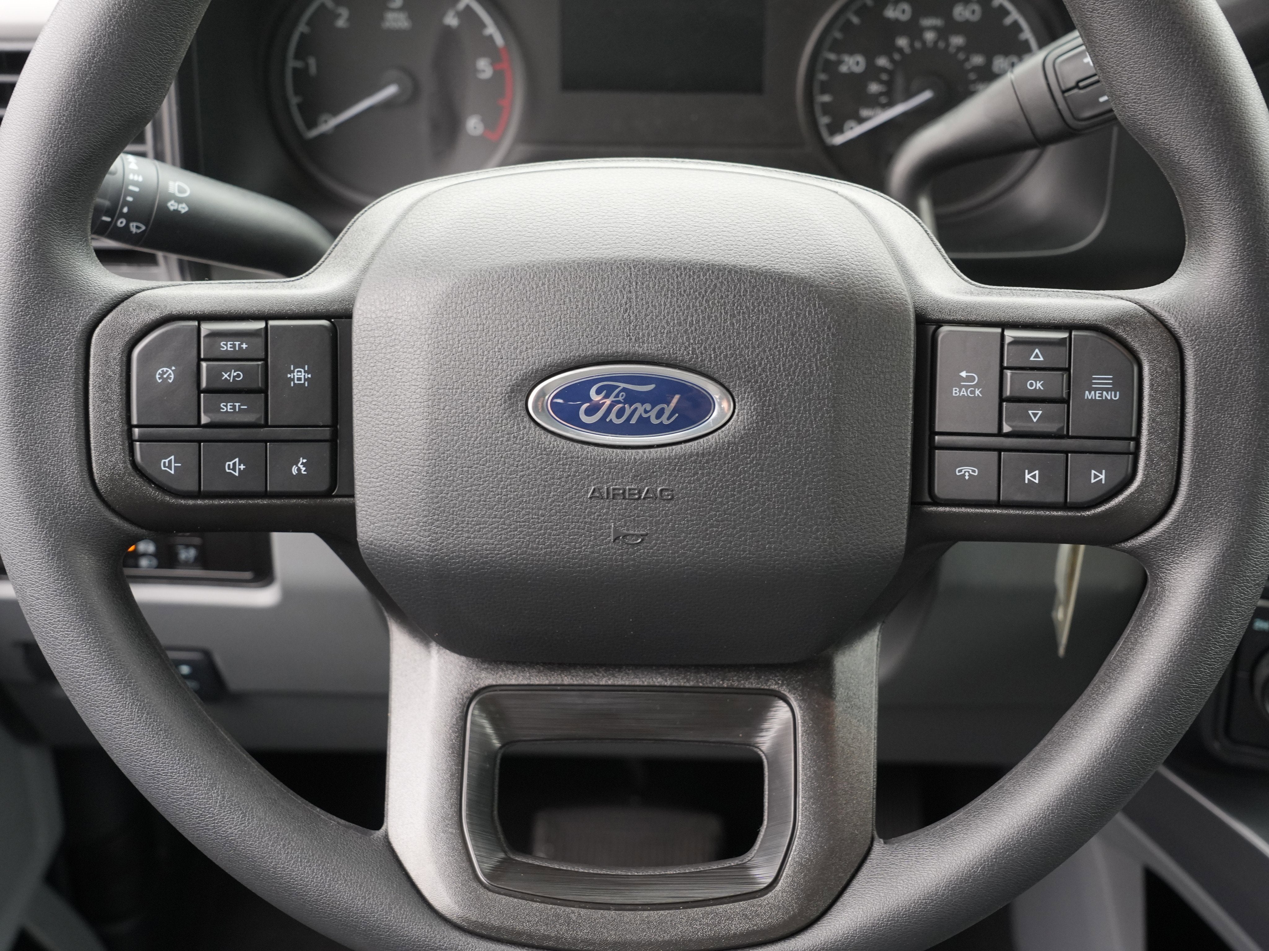 2026 Ford Super Duty F-550 DRW XLT