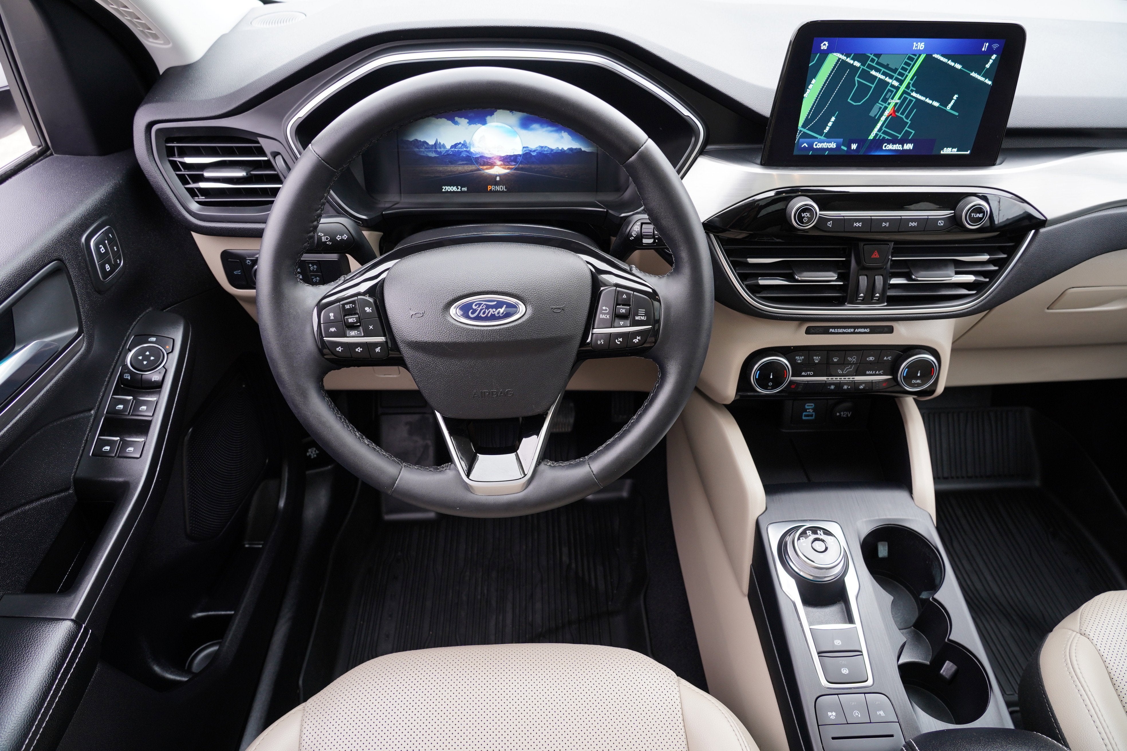 2022 Ford Escape Titanium