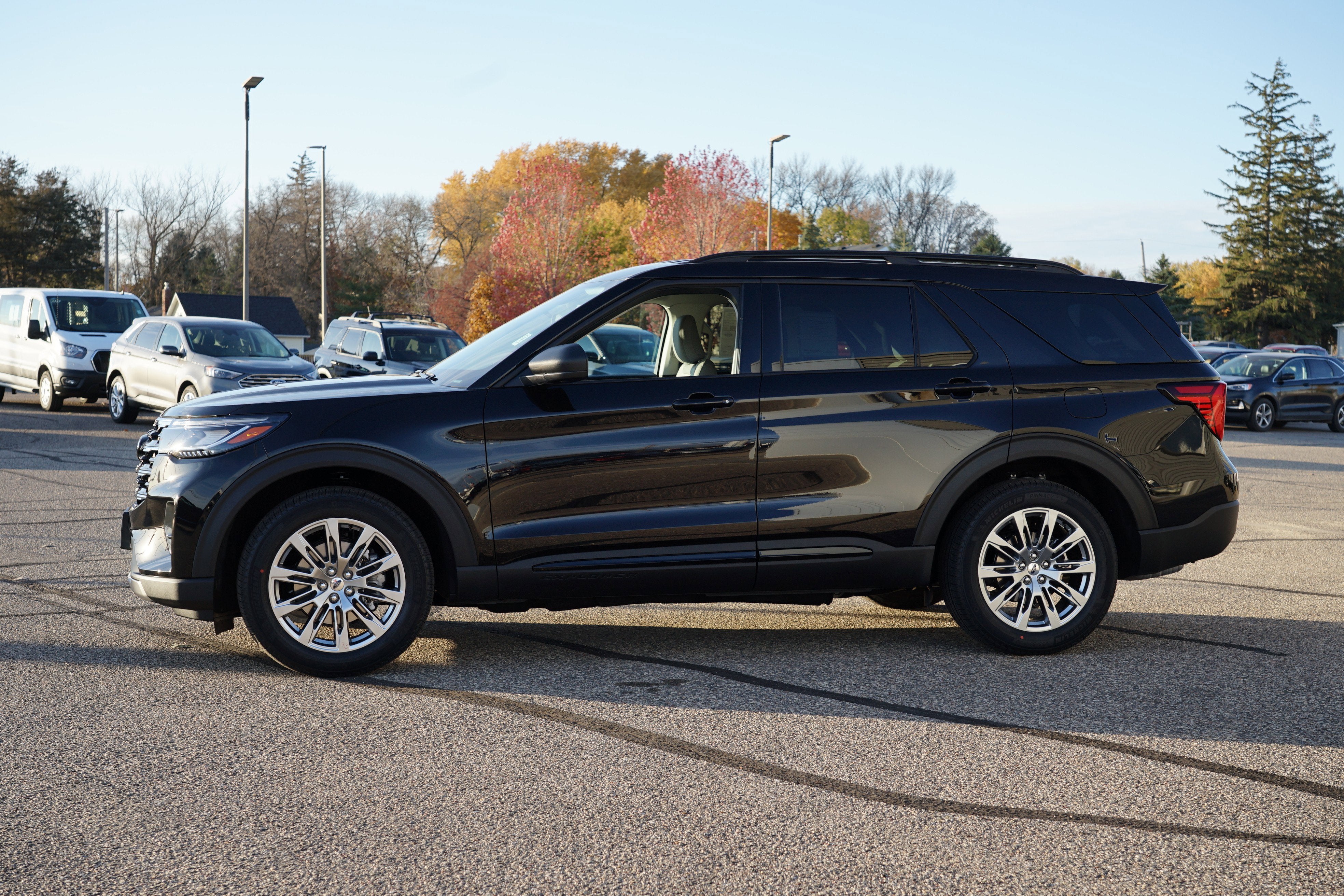 2026 Ford Explorer Active w/200A Pkg