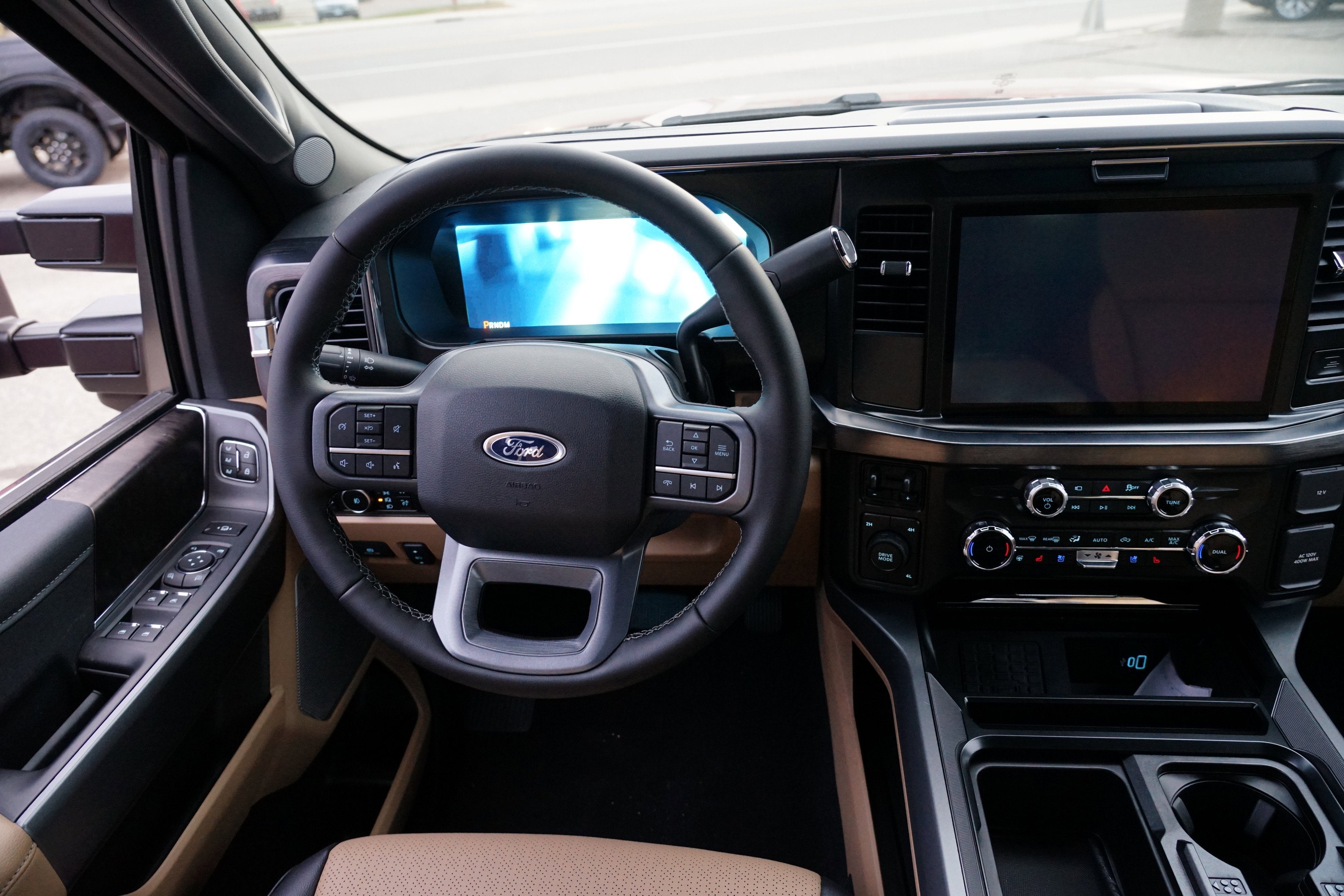 2026 Ford Super Duty F-350 SRW LARIAT