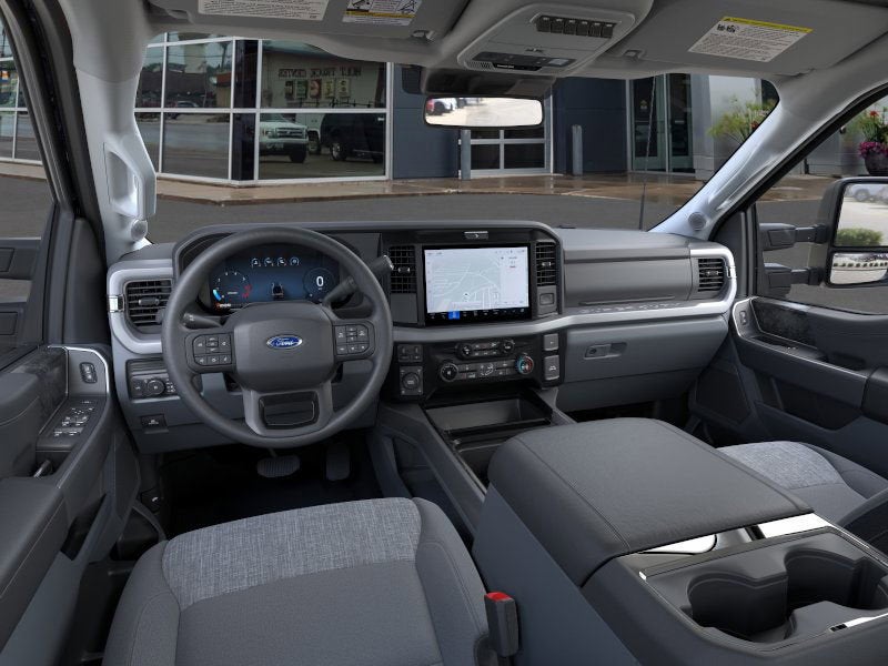 2026 Ford Super Duty F-350 SRW XLT