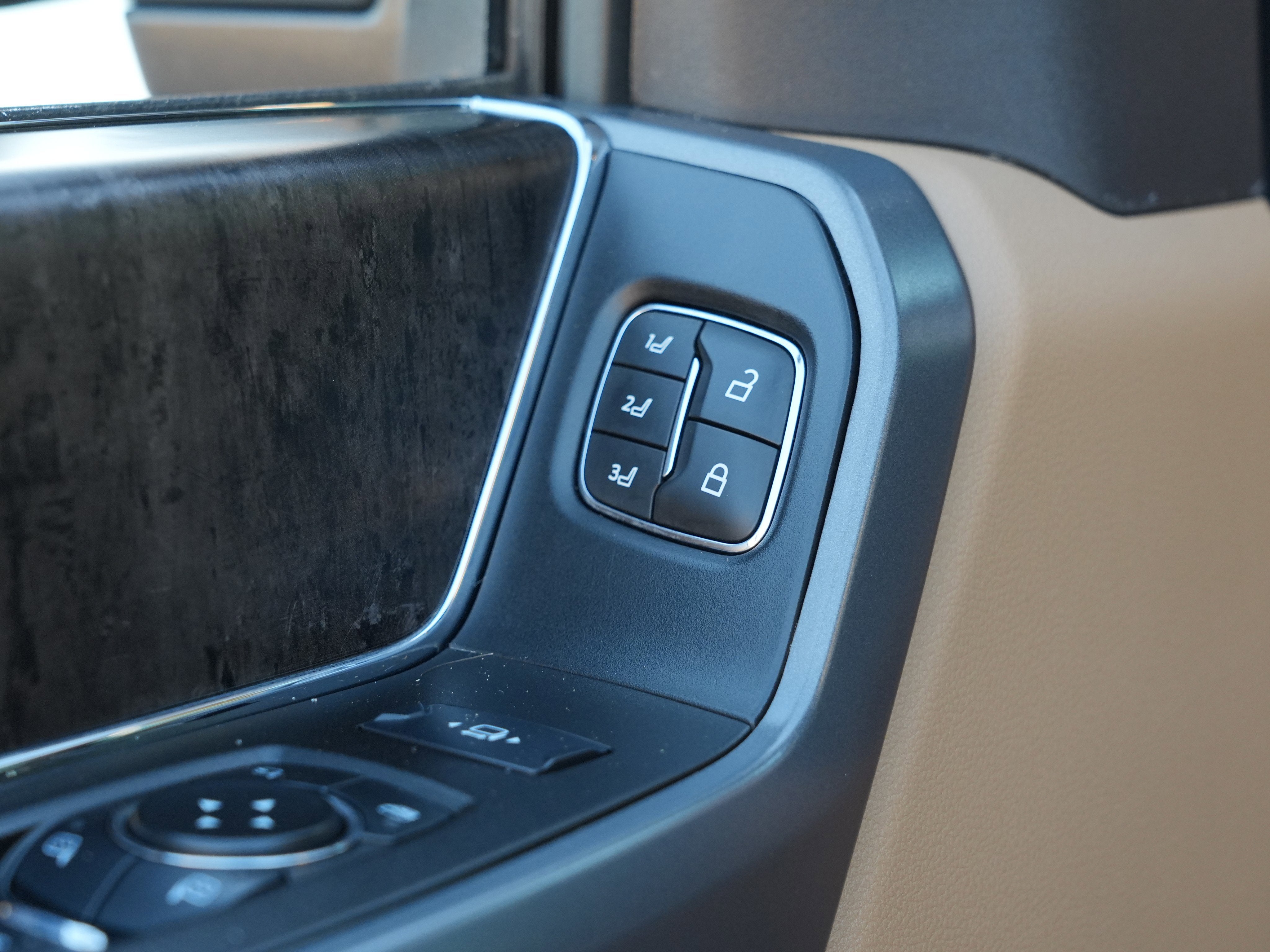 2024 Ford Super Duty F-350 SRW LARIAT