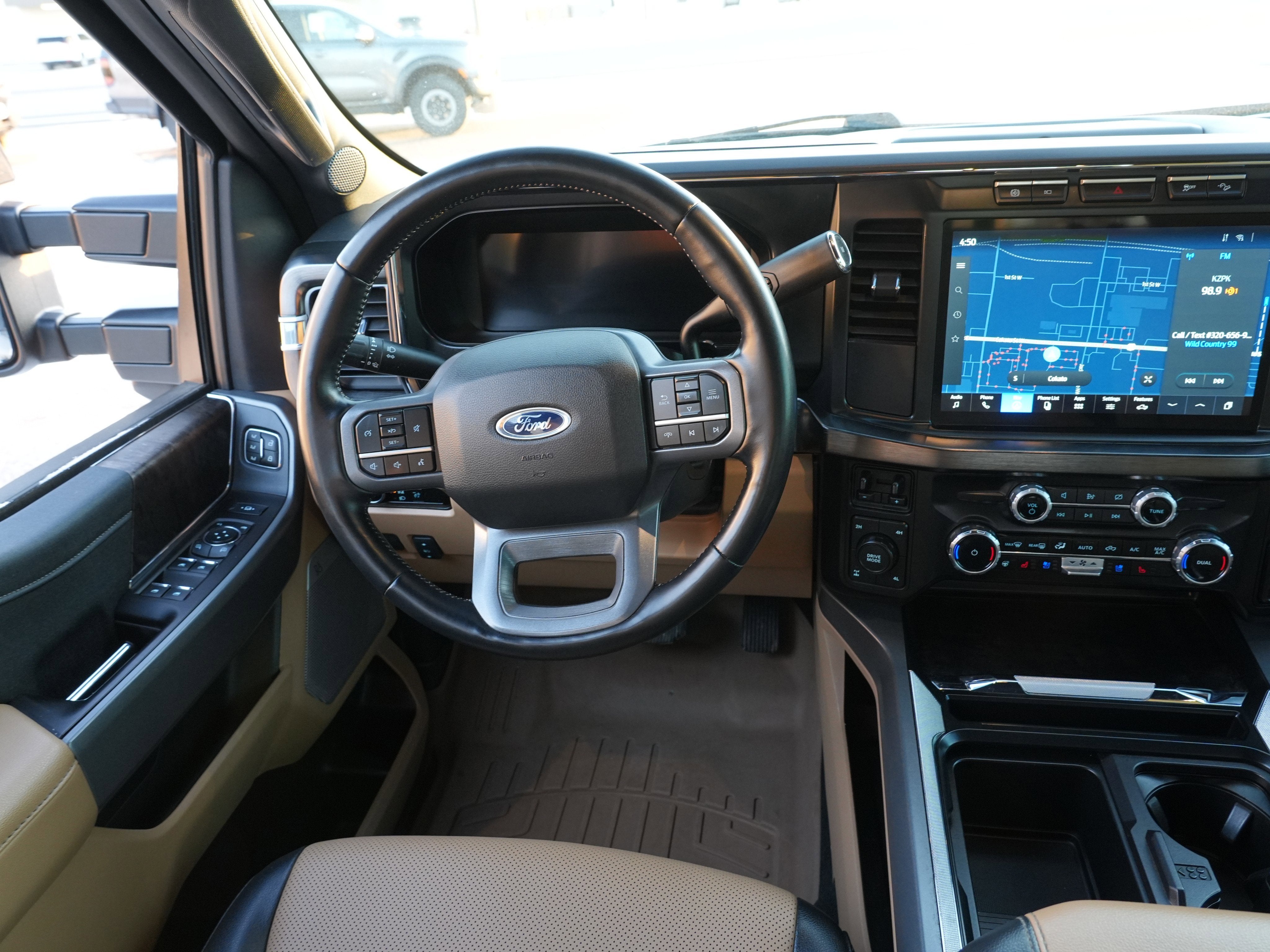 2024 Ford Super Duty F-350 SRW LARIAT