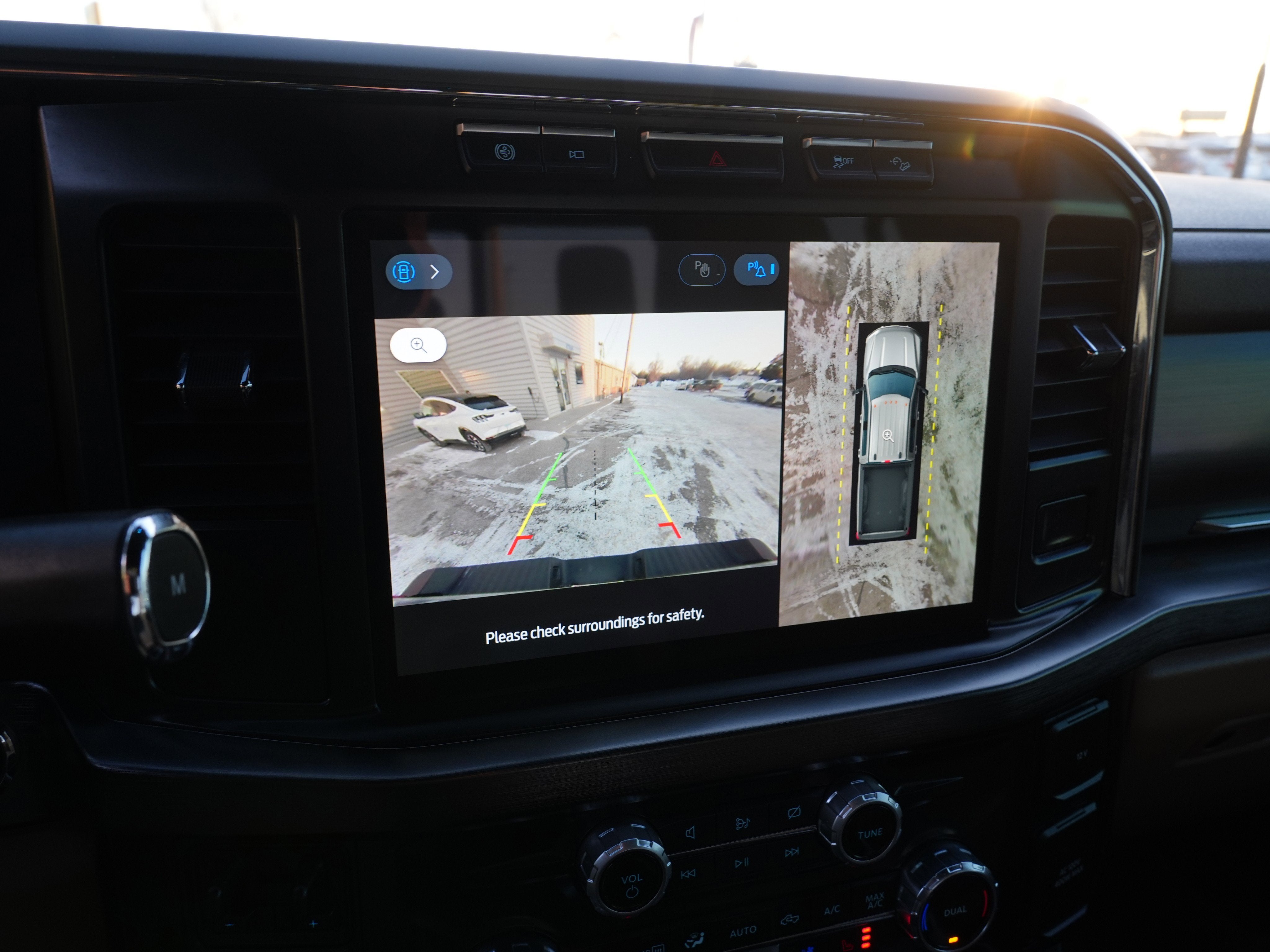 2024 Ford Super Duty F-350 SRW LARIAT