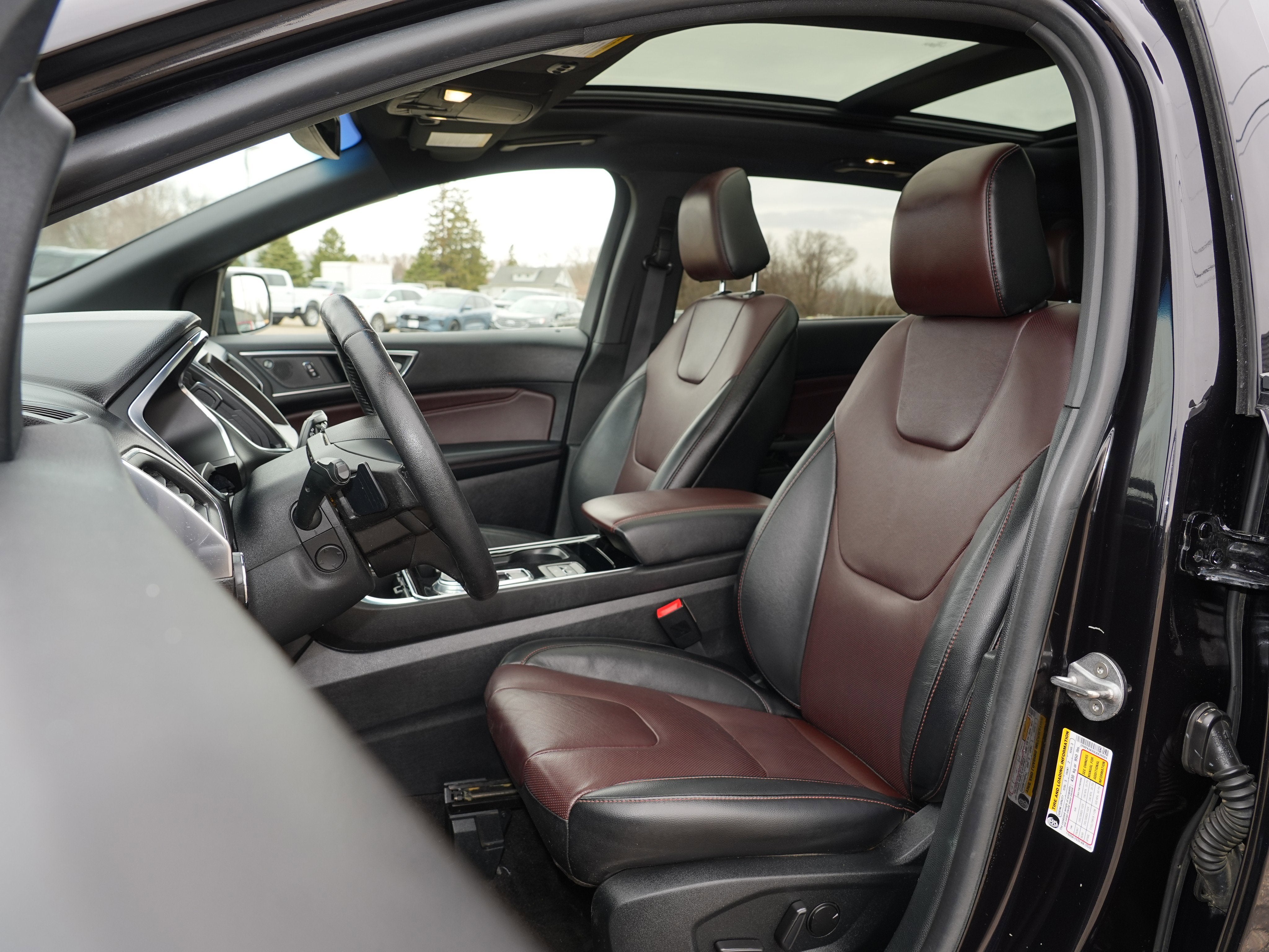 2020 Ford Edge Titanium