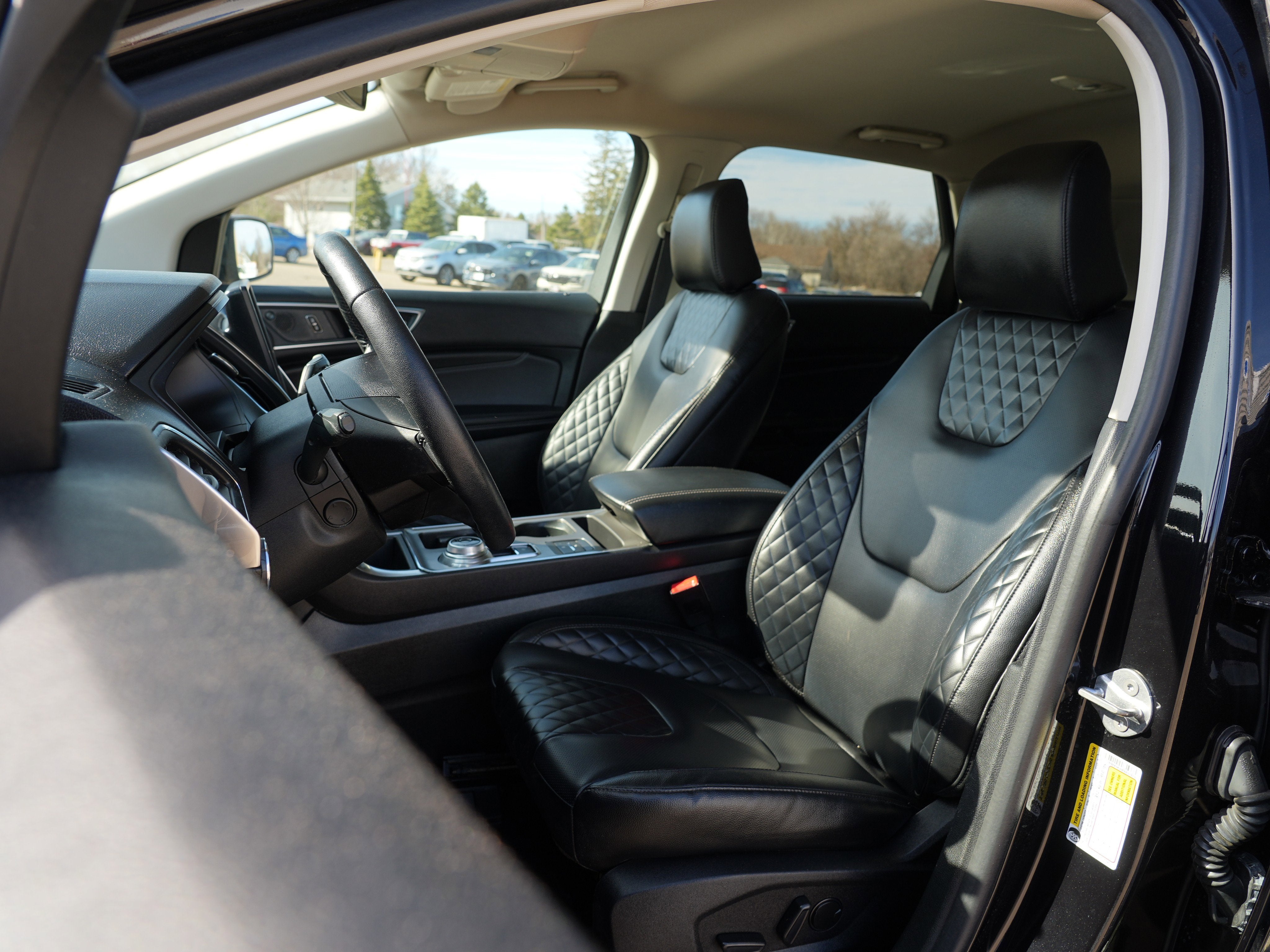 2024 Ford Edge Titanium