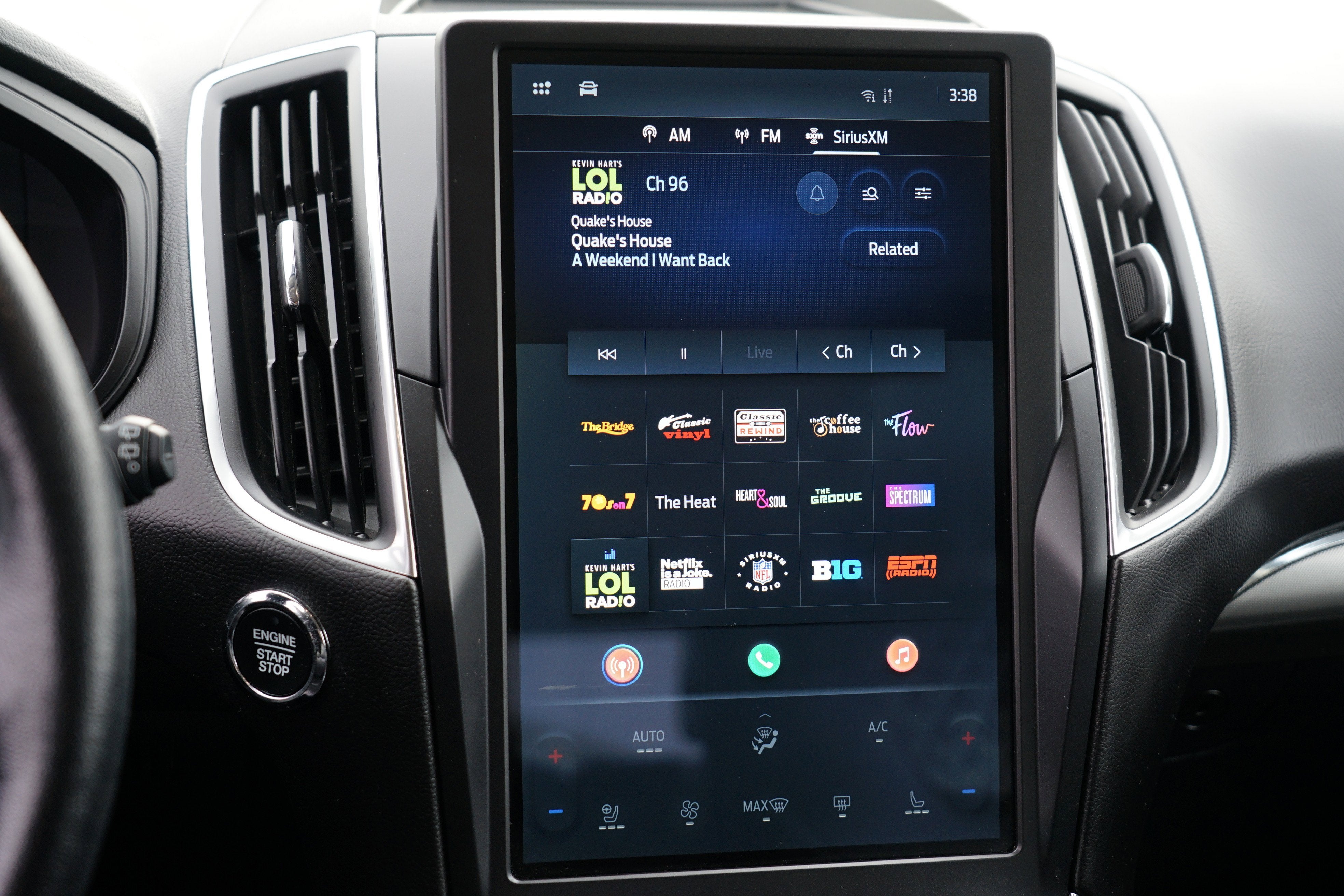 2024 Ford Edge Titanium