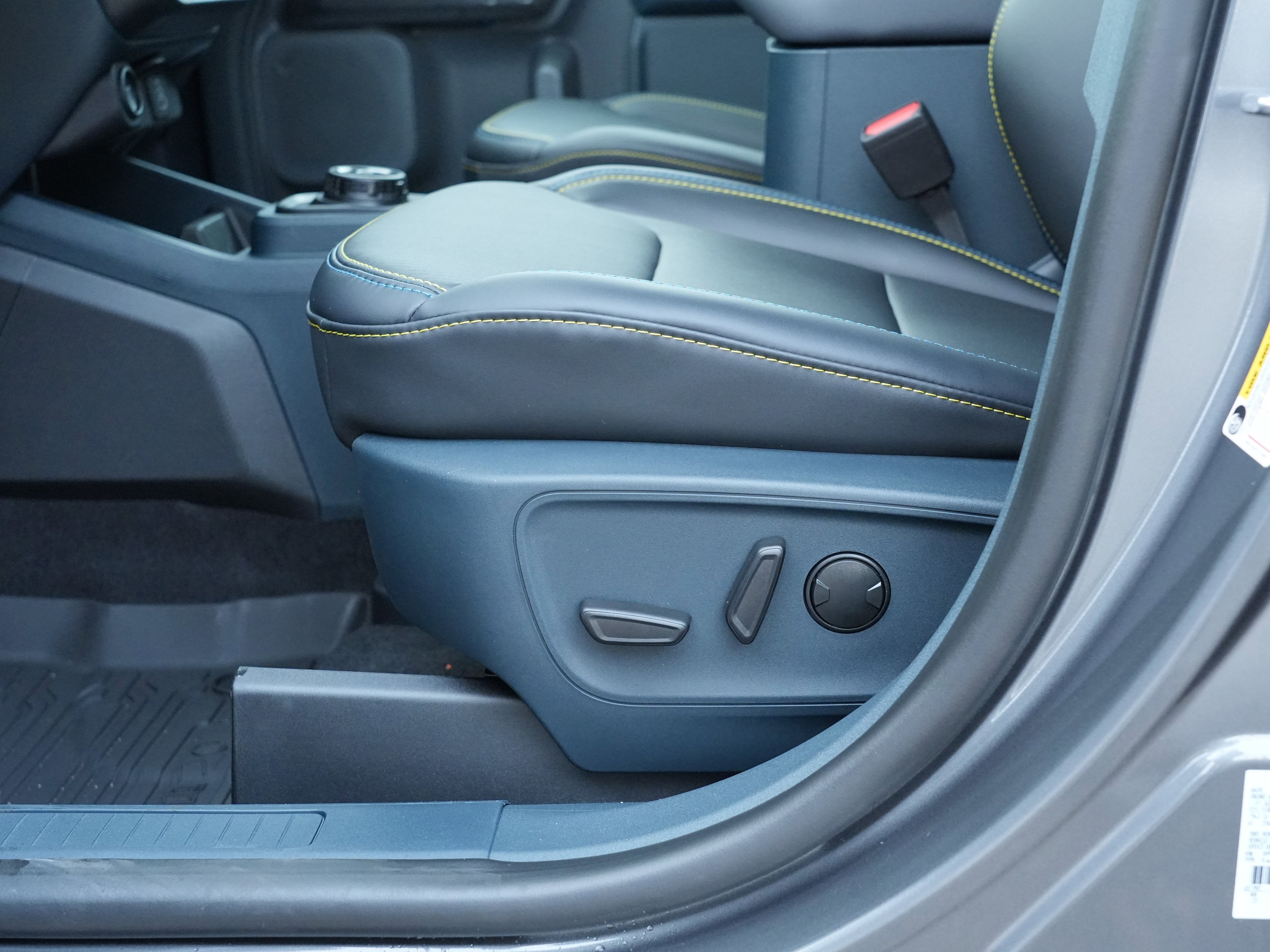 2026 Ford Maverick Lobo Standard