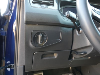 2023 Volkswagen Tiguan SEL R-Line