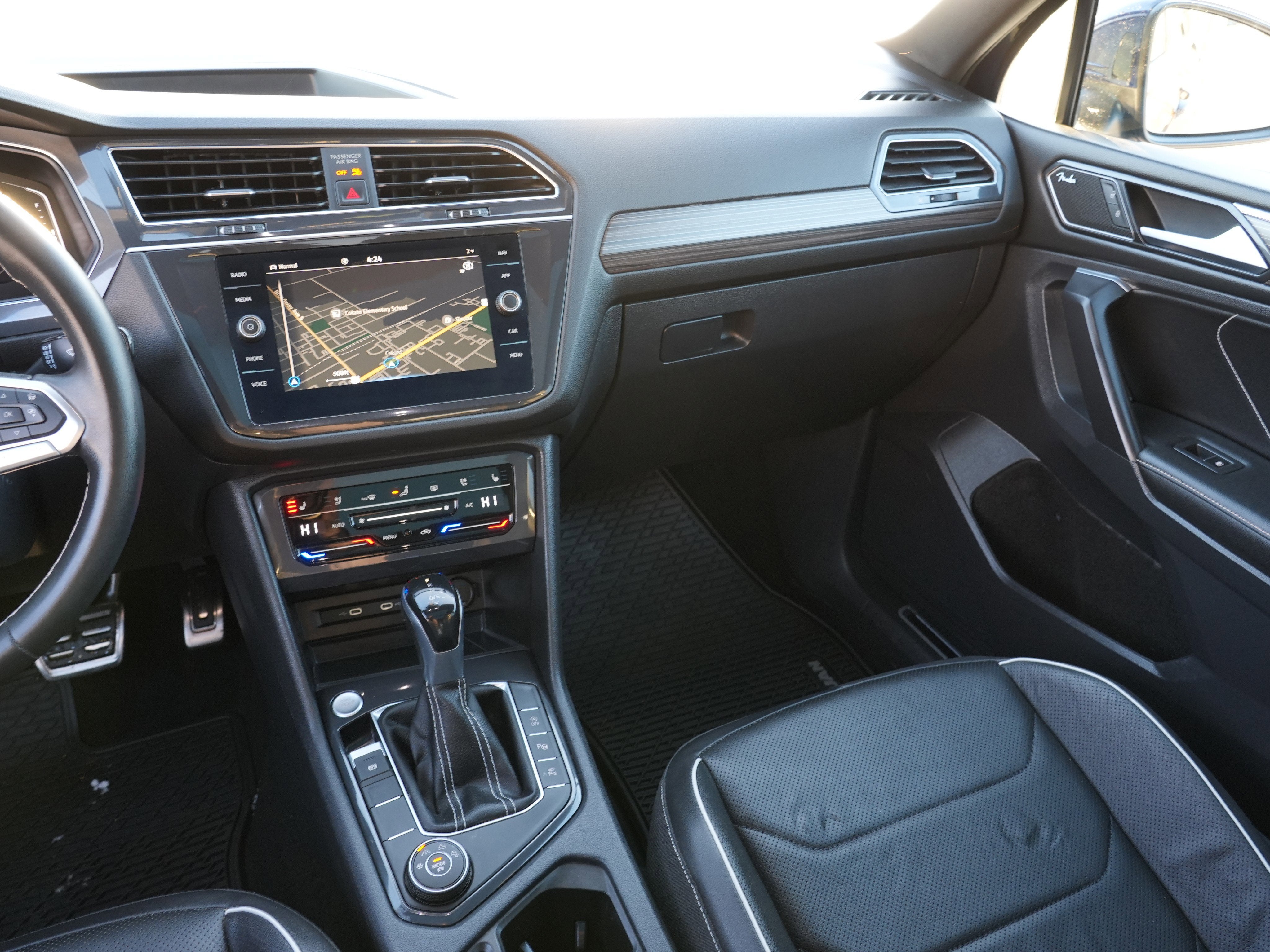 2023 Volkswagen Tiguan SEL R-Line