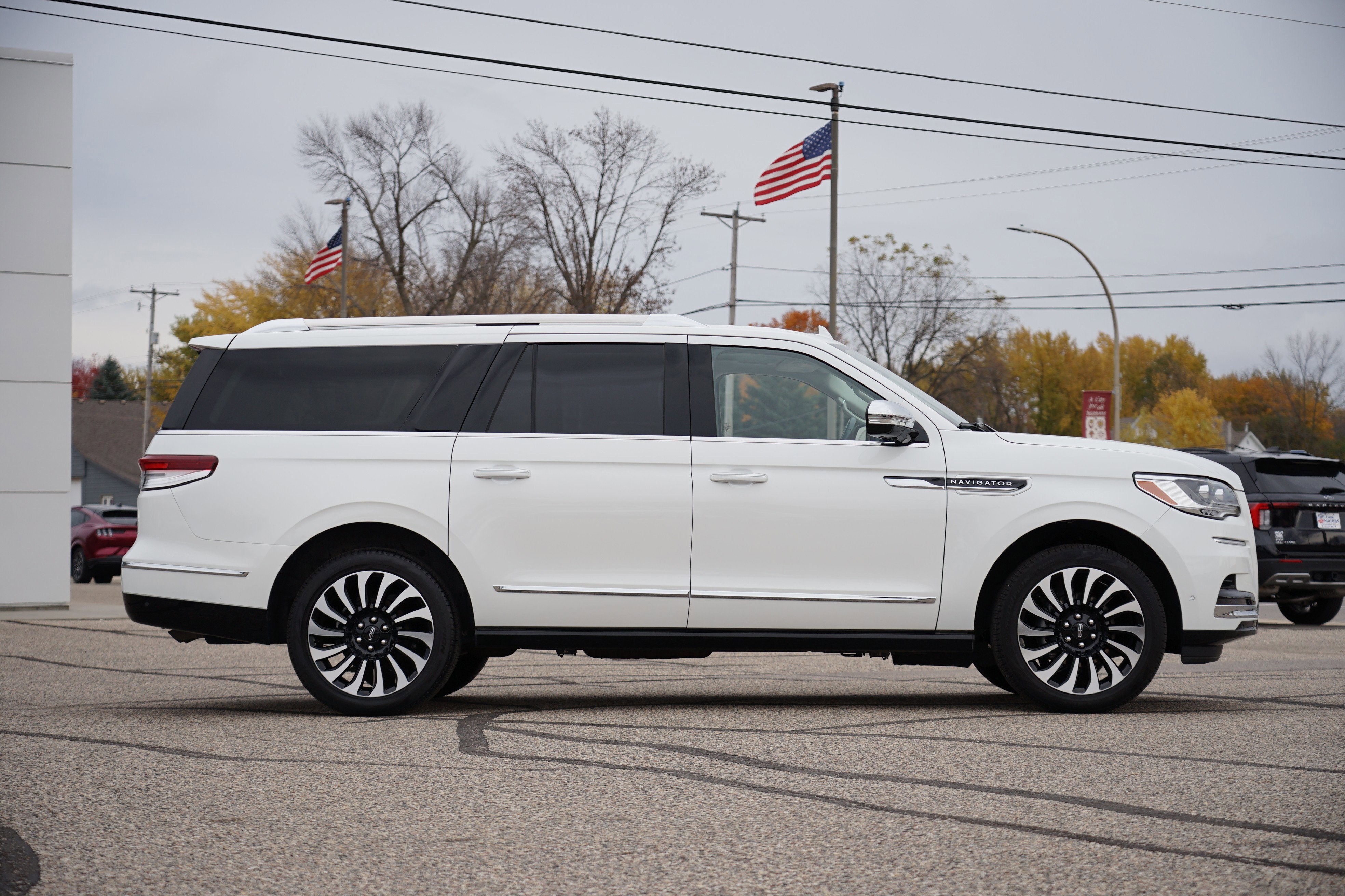 2024 Lincoln Navigator L Black Label