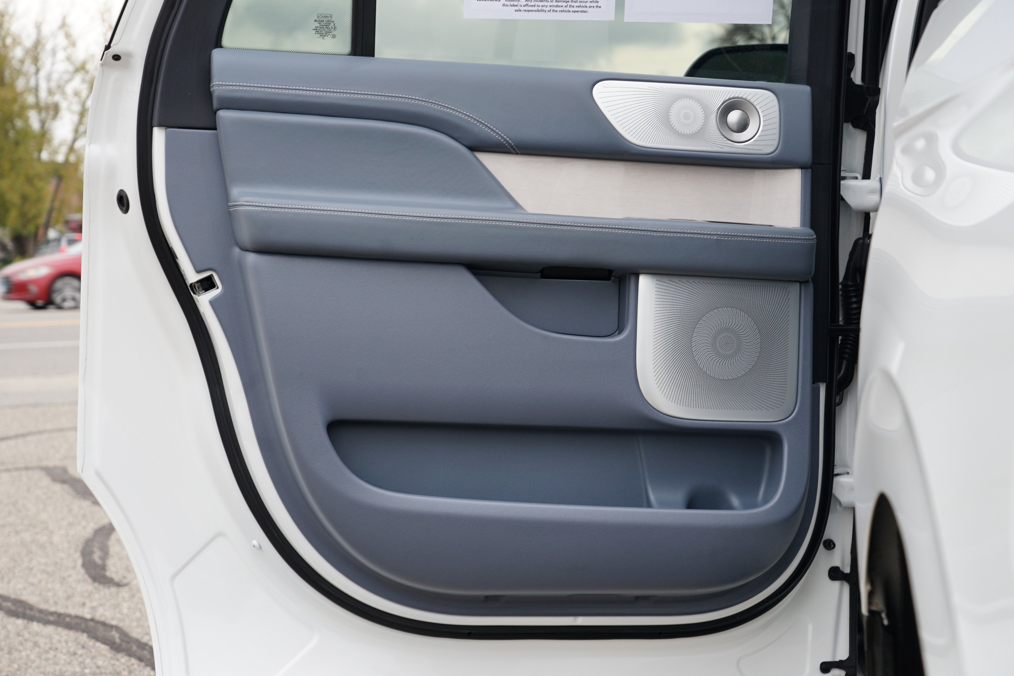 2024 Lincoln Navigator L Black Label