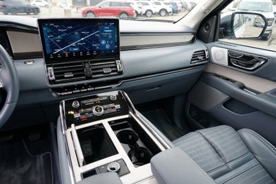 2024 Lincoln Navigator L Black Label