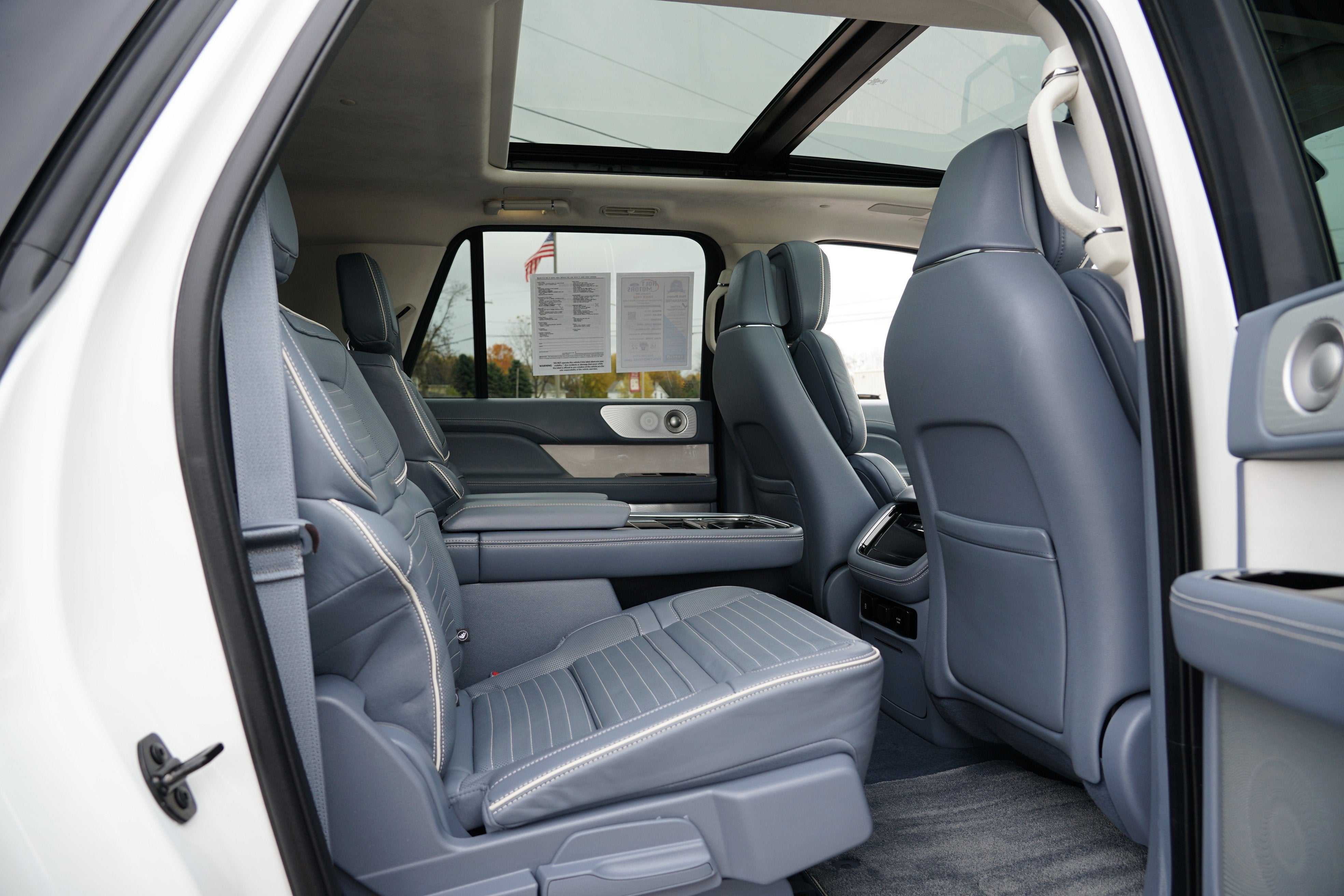 2024 Lincoln Navigator L Black Label