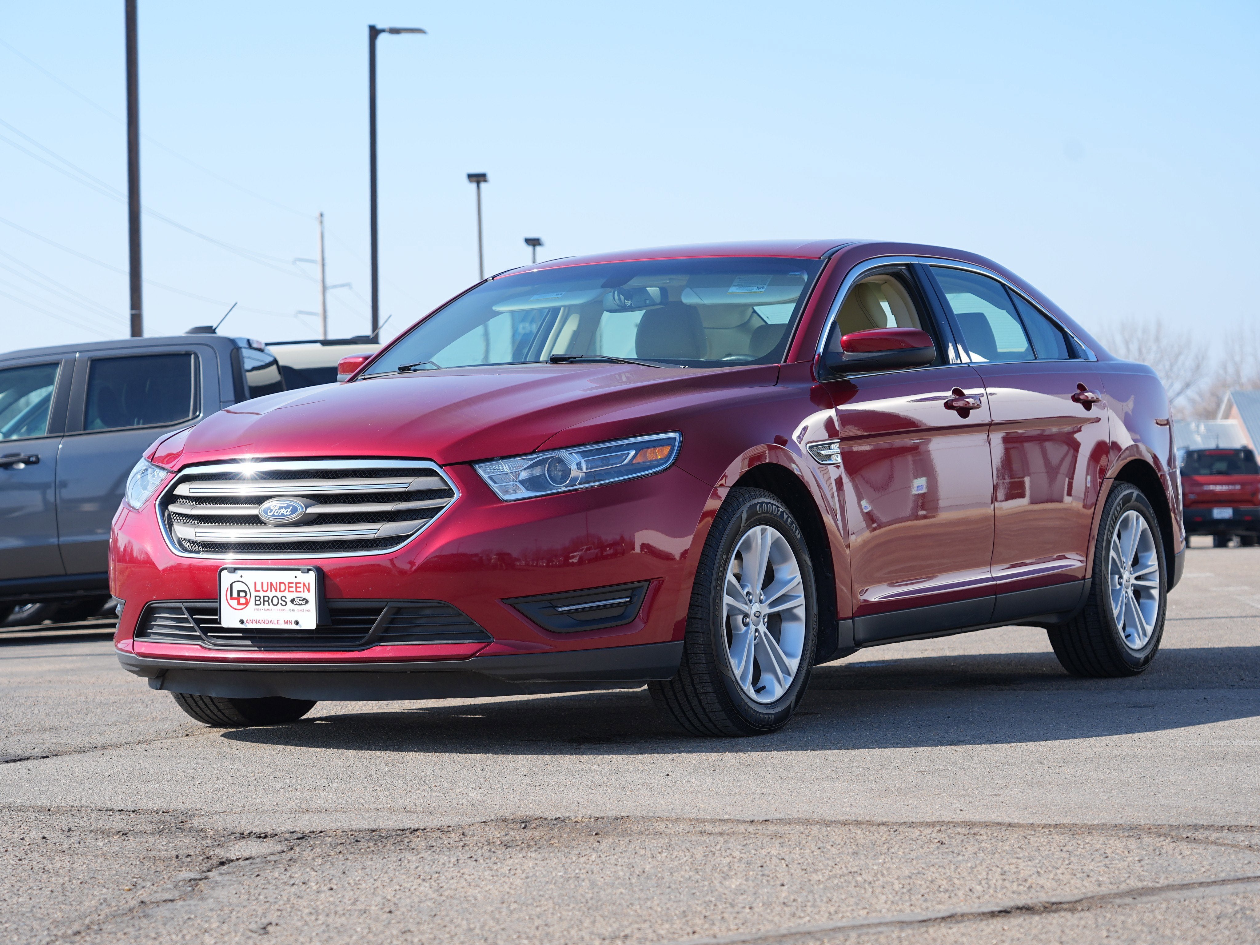 2018 Ford Taurus SEL