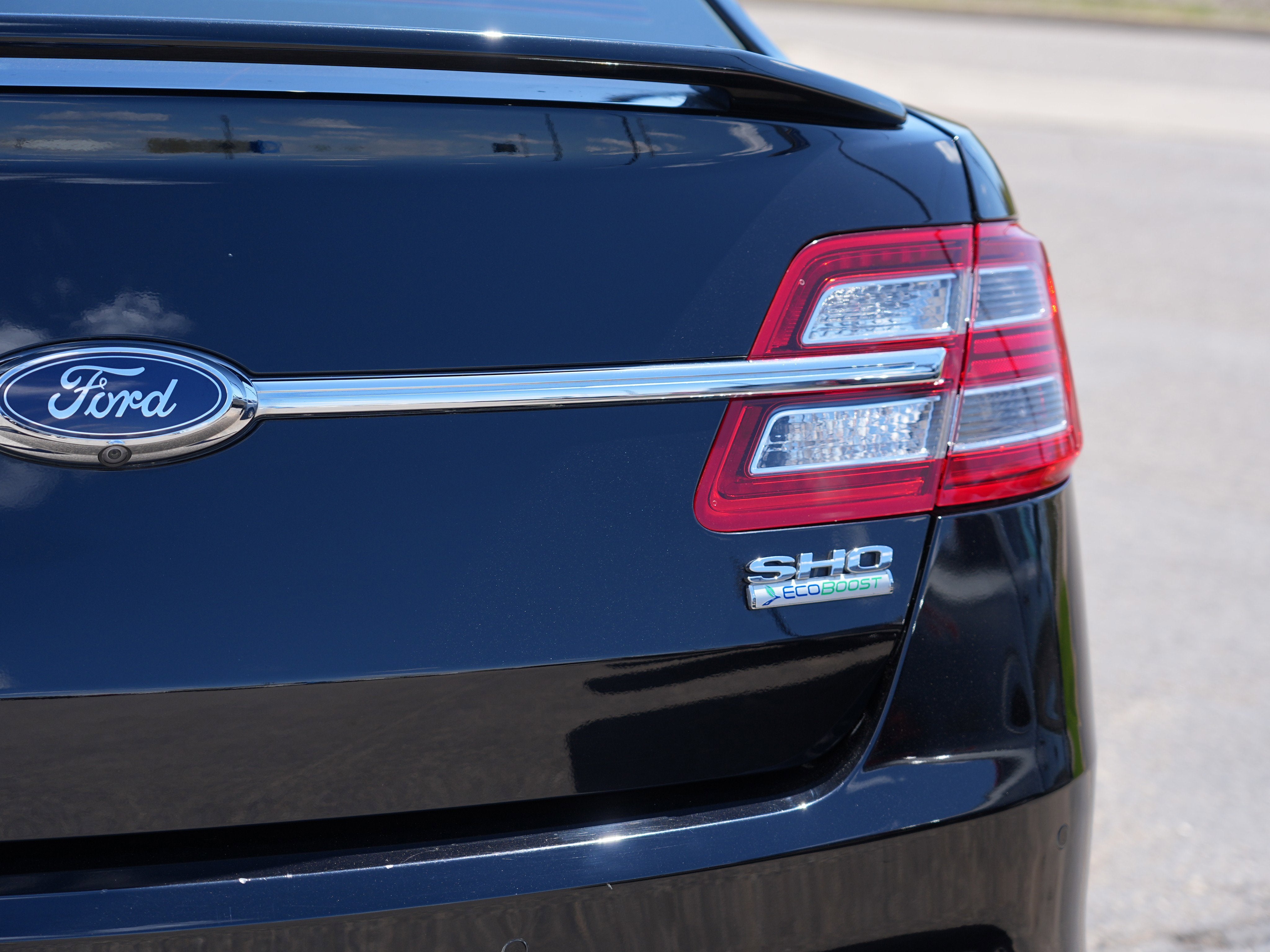 2016 Ford Taurus SHO