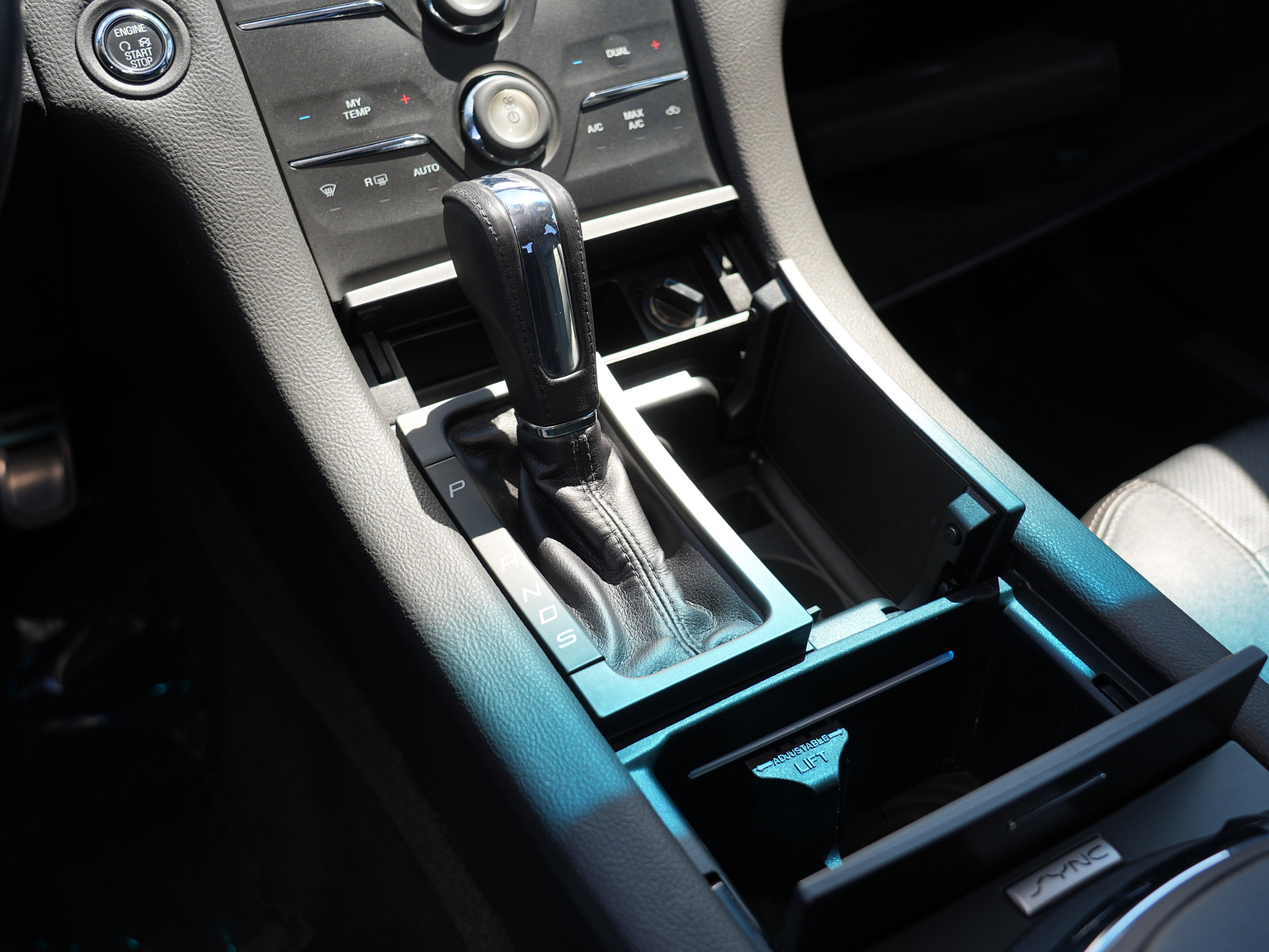 2016 Ford Taurus SHO