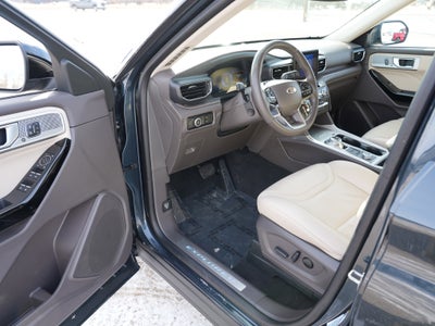 2023 Ford Explorer Platinum