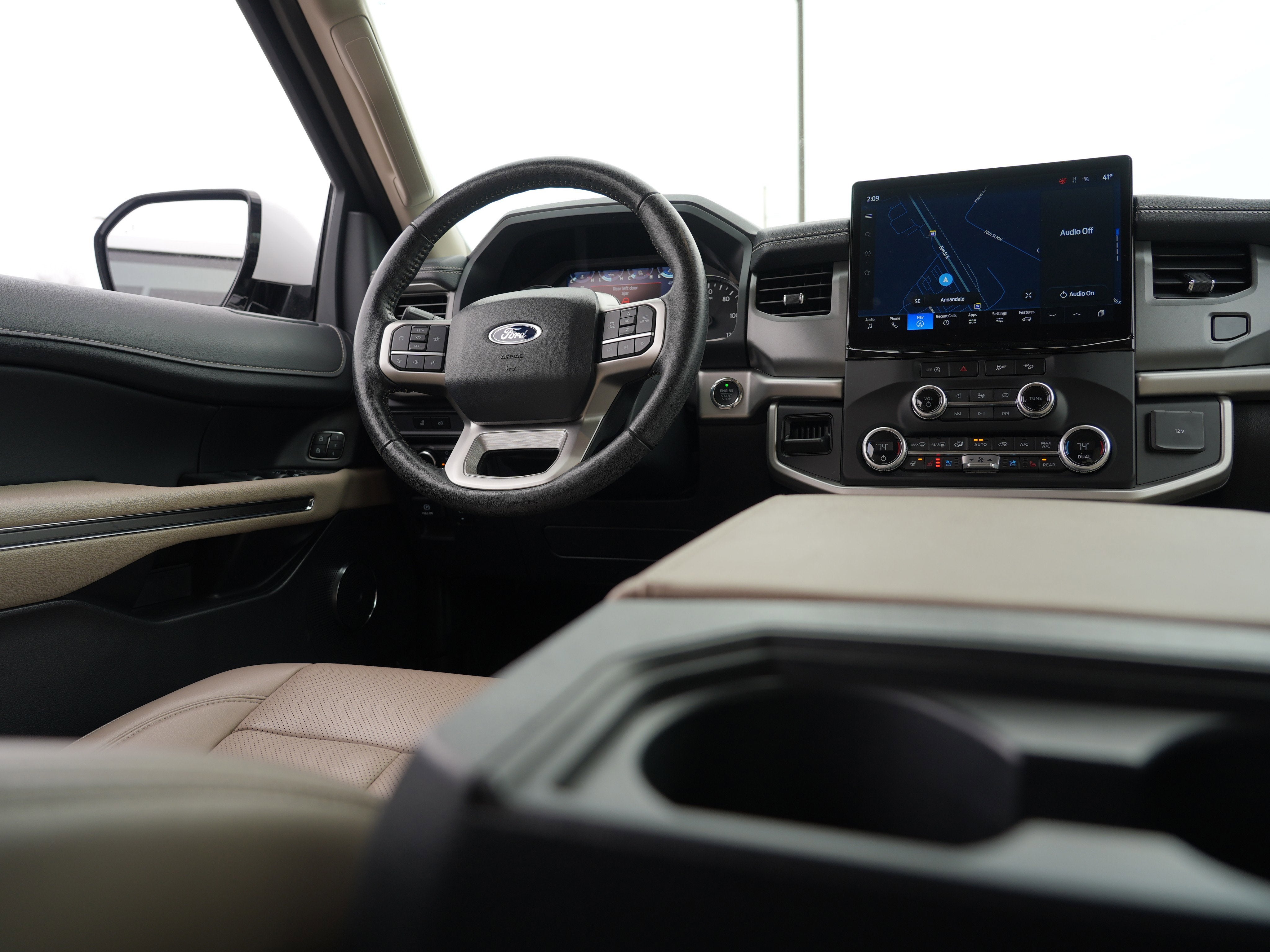 2024 Ford Expedition XLT