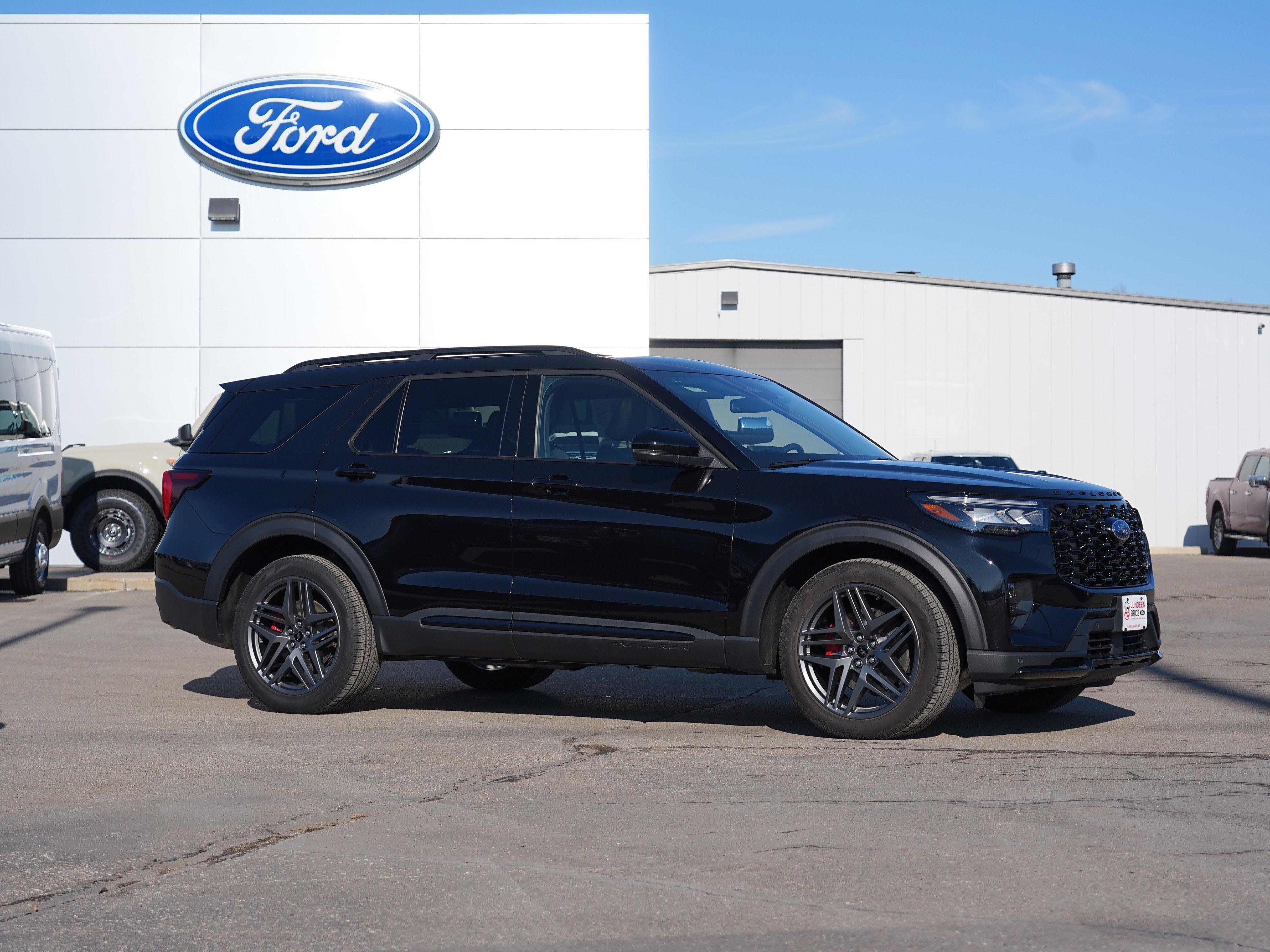 2025 Ford Explorer ST
