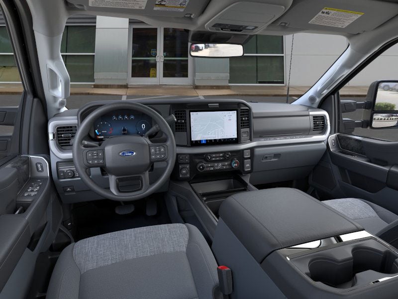 2026 Ford Super Duty F-350 SRW XLT