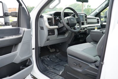 2026 Ford Super Duty F-350 SRW XLT