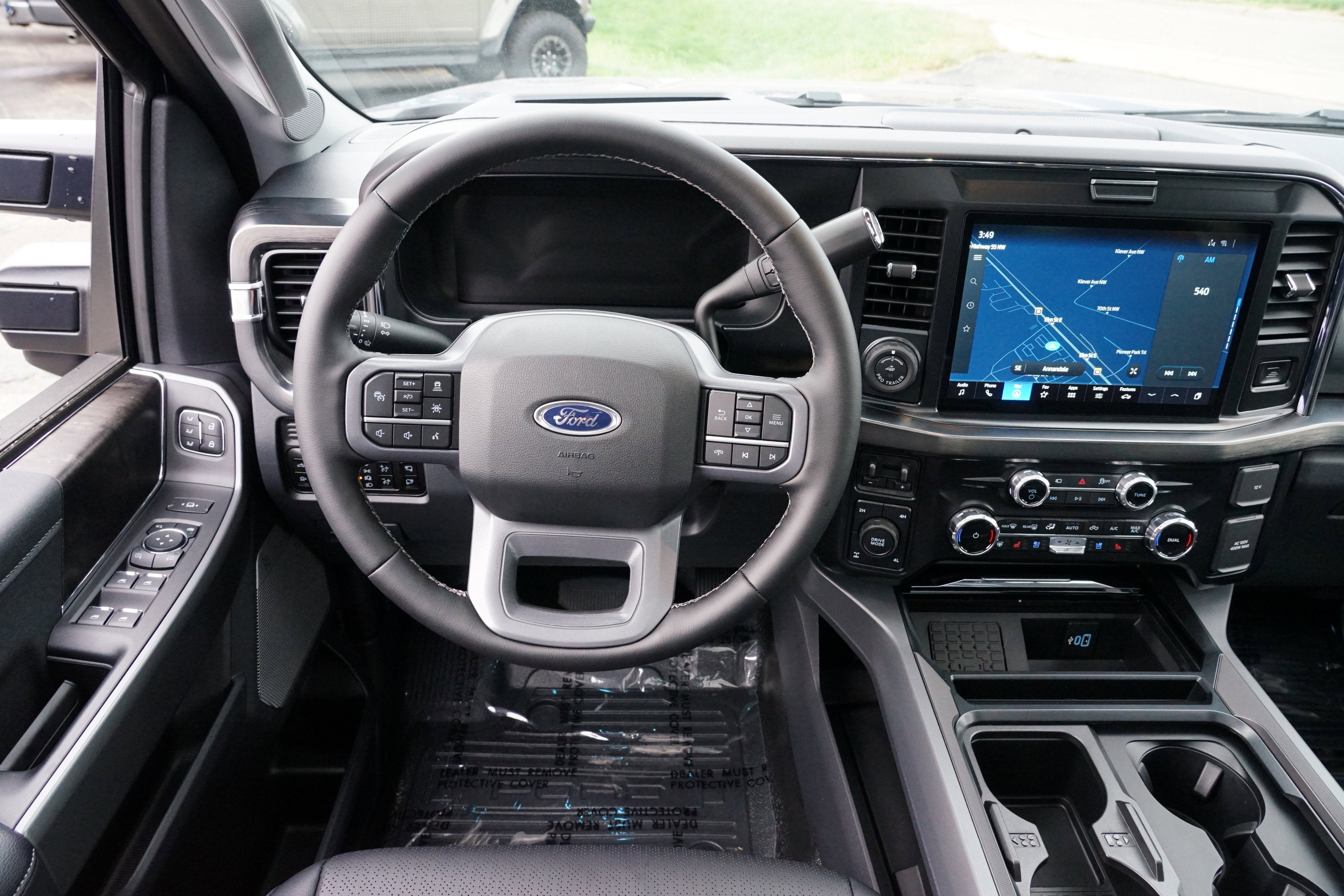 2026 Ford Super Duty F-350 SRW LARIAT