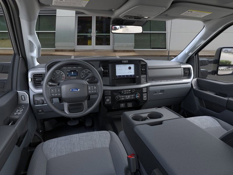 2026 Ford Super Duty F-350 SRW XLT