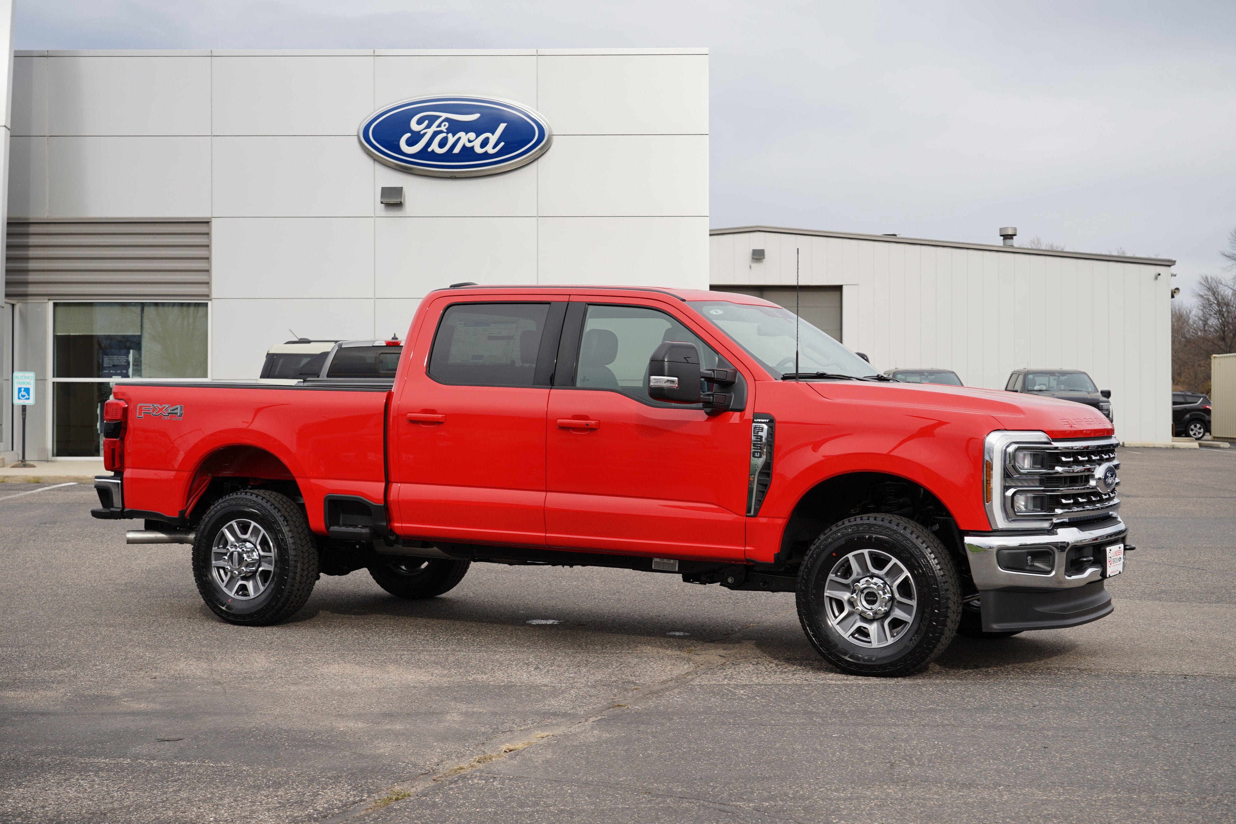 2026 Ford Super Duty F-350 SRW XLT