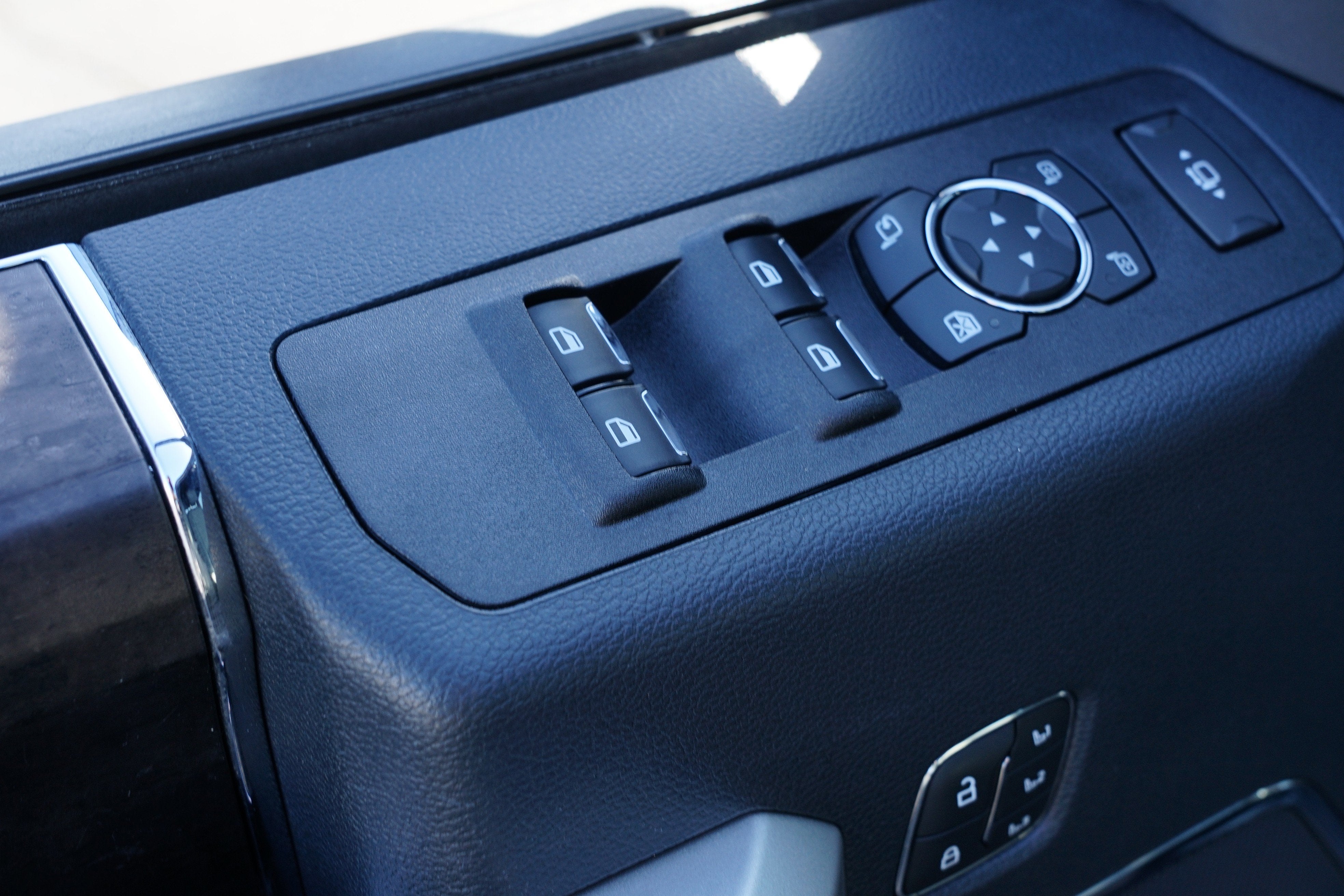 2022 Ford Super Duty F-350 SRW LARIAT