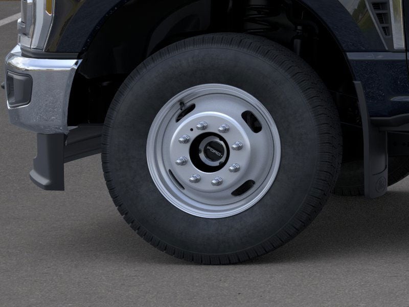 2026 Ford Super Duty F-350 DRW XLT