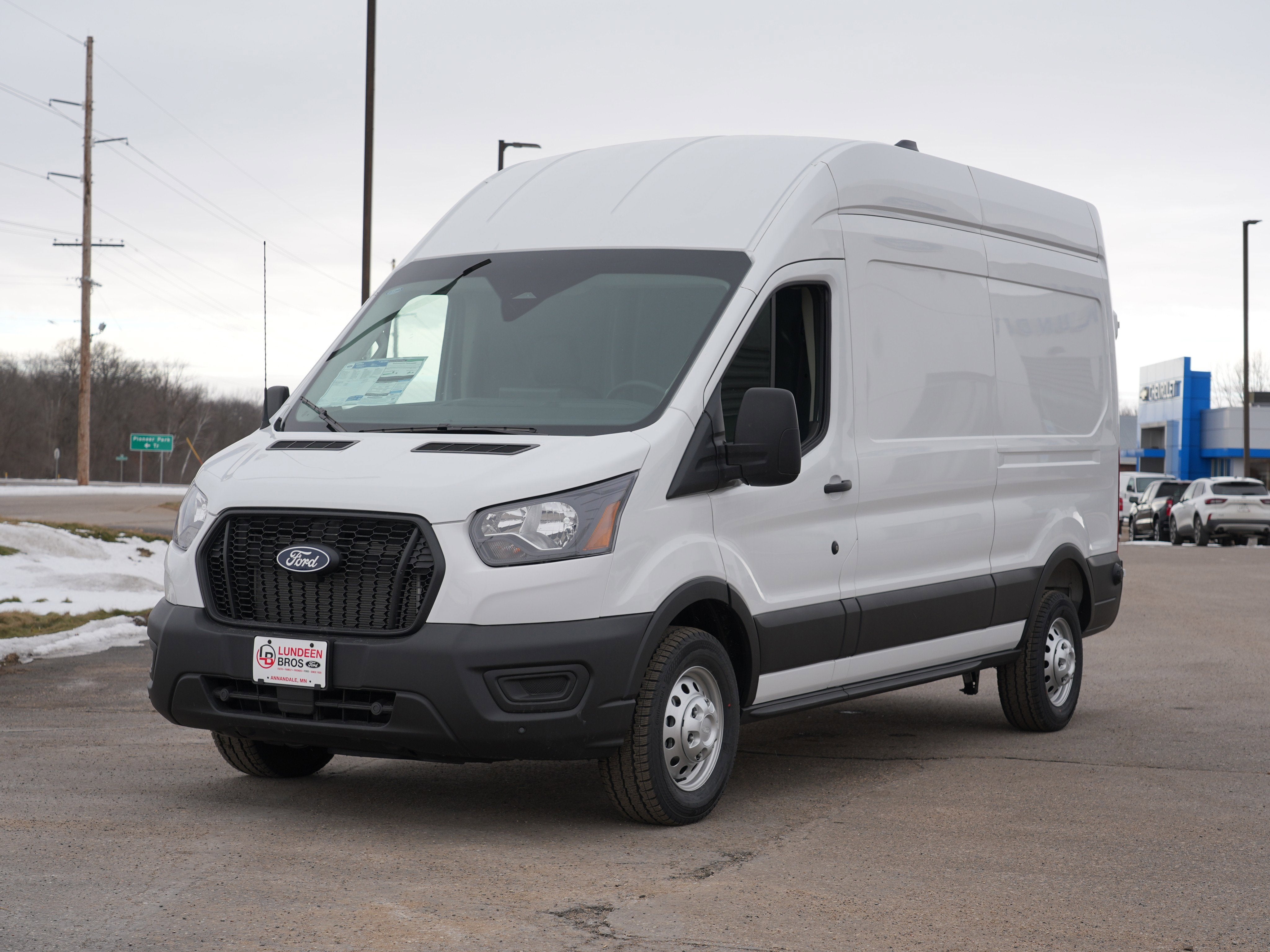 2026 Ford Transit Cargo Van Base