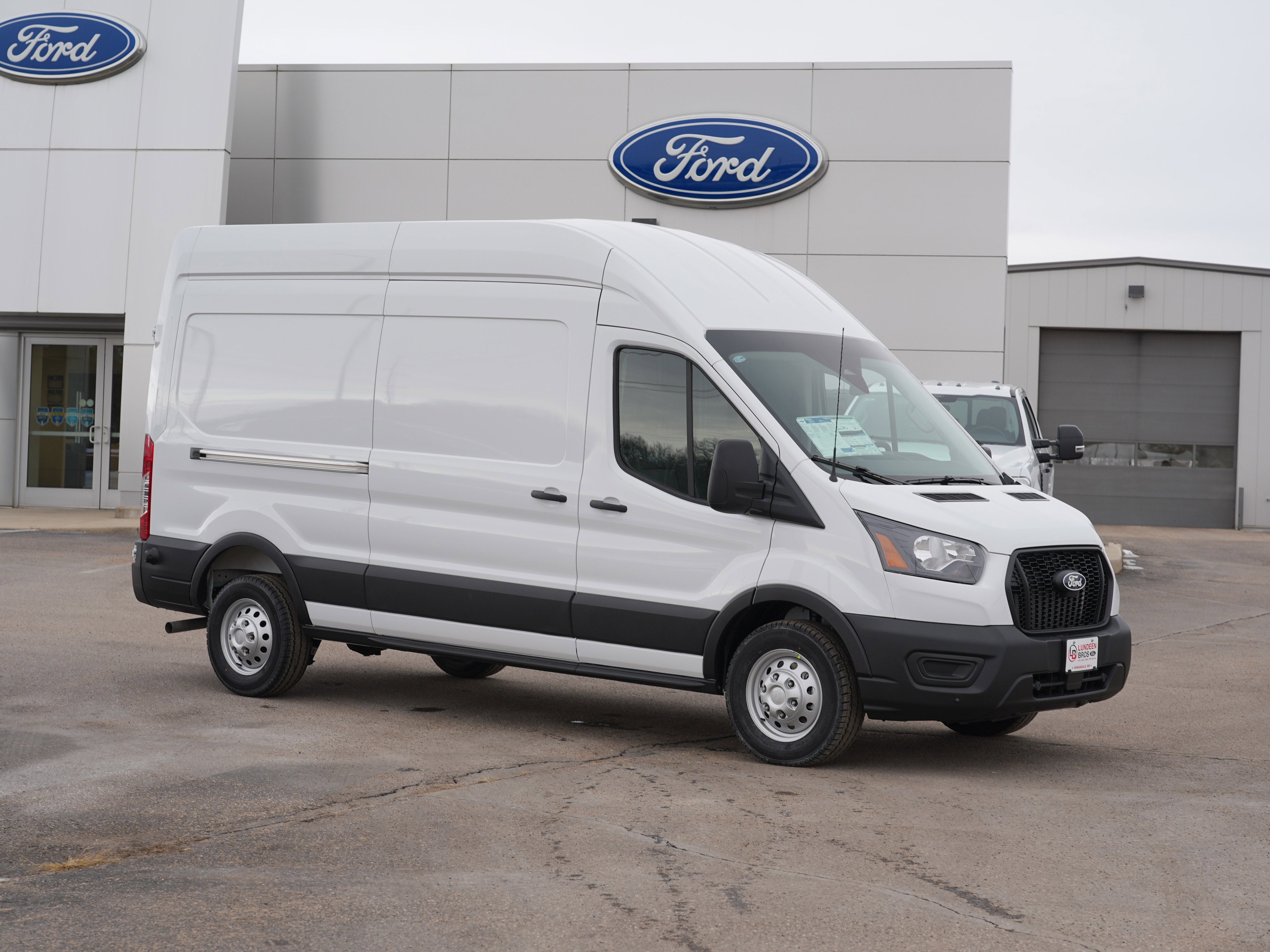 2026 Ford Transit Cargo Van Base