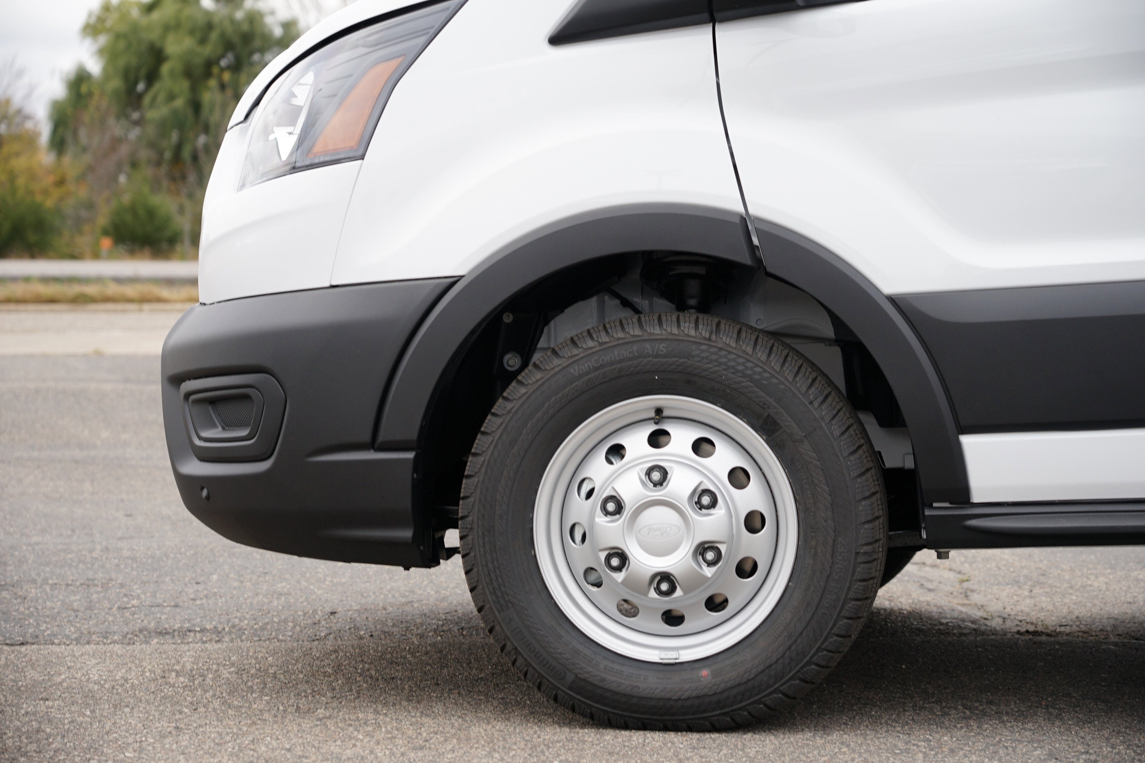 2026 Ford Transit Cargo Van T-250 130" Low Rf 9150 GVWR AWD