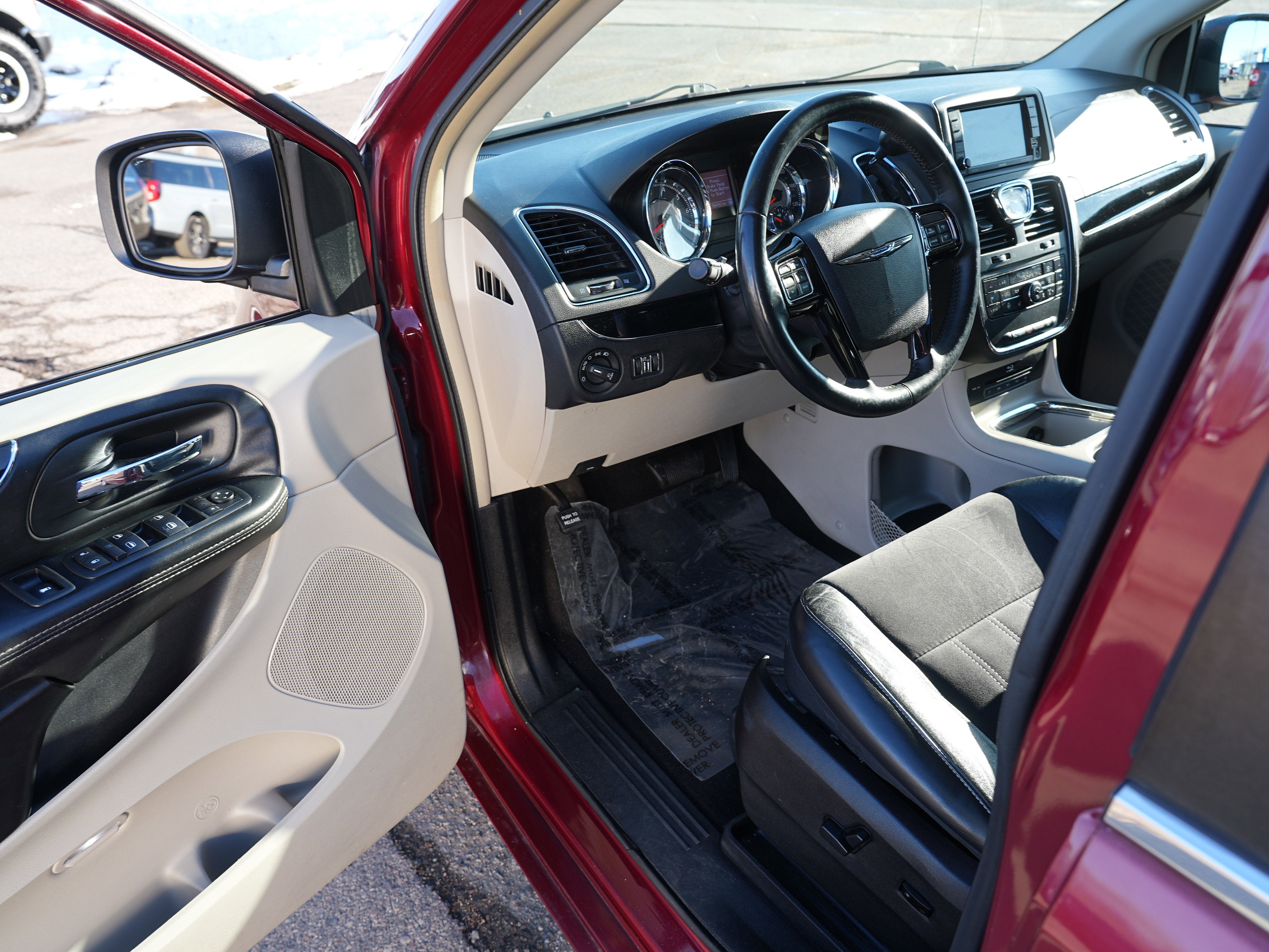 2016 Chrysler Town & Country Limited