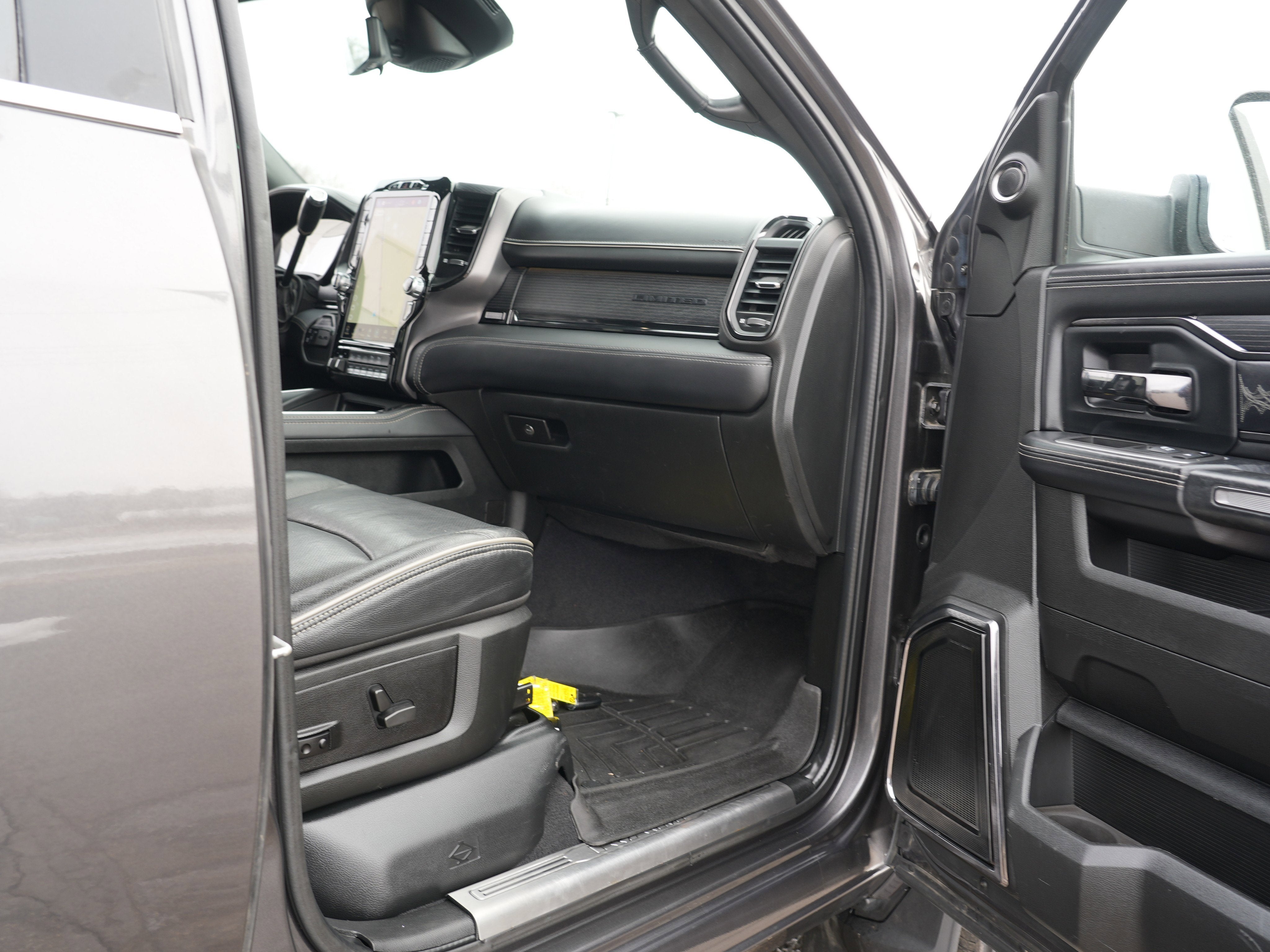 2022 RAM 3500 Limited