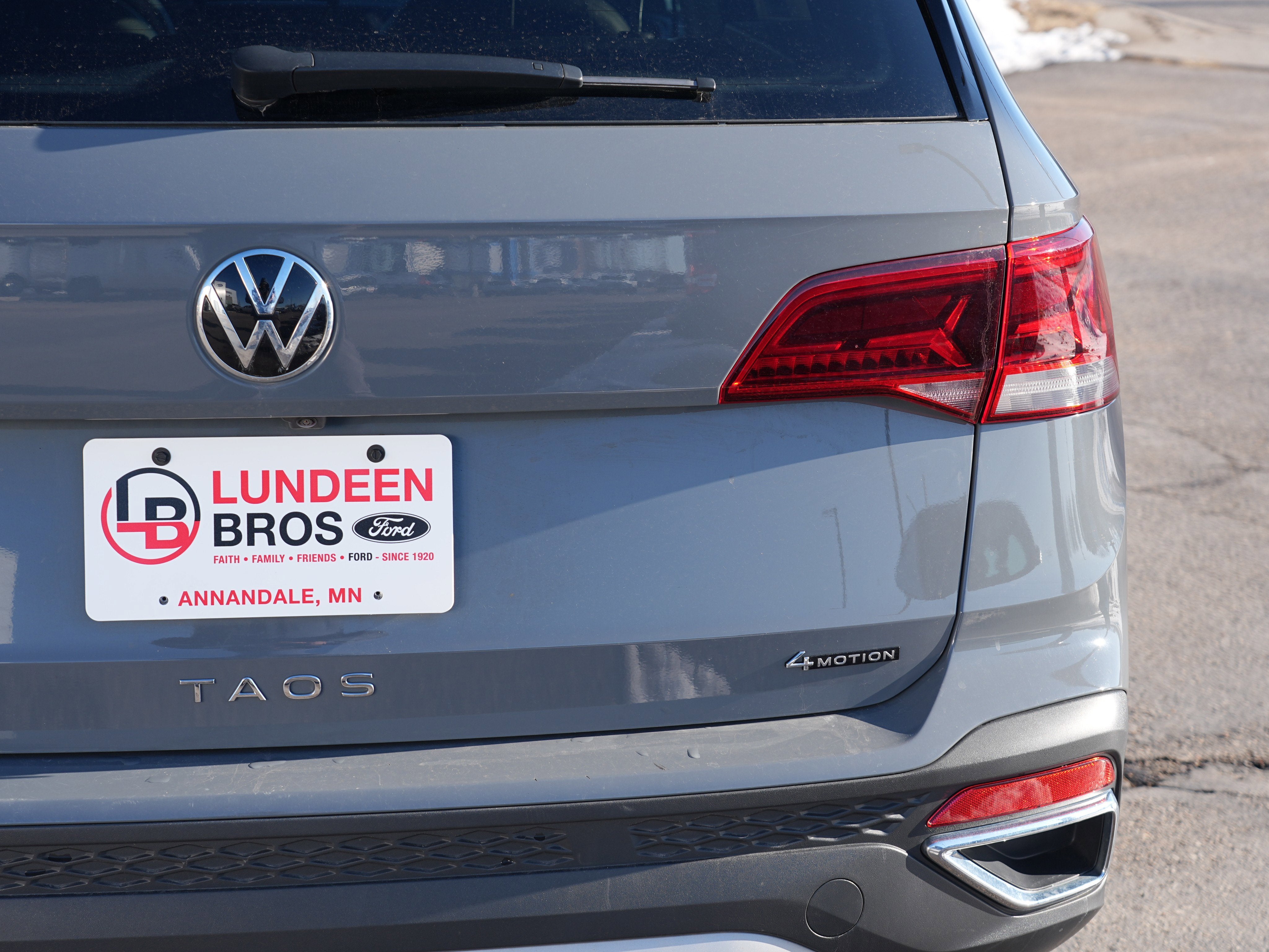 2023 Volkswagen Taos SE