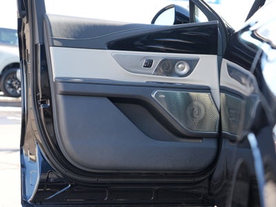 2025 Lincoln Nautilus Reserve